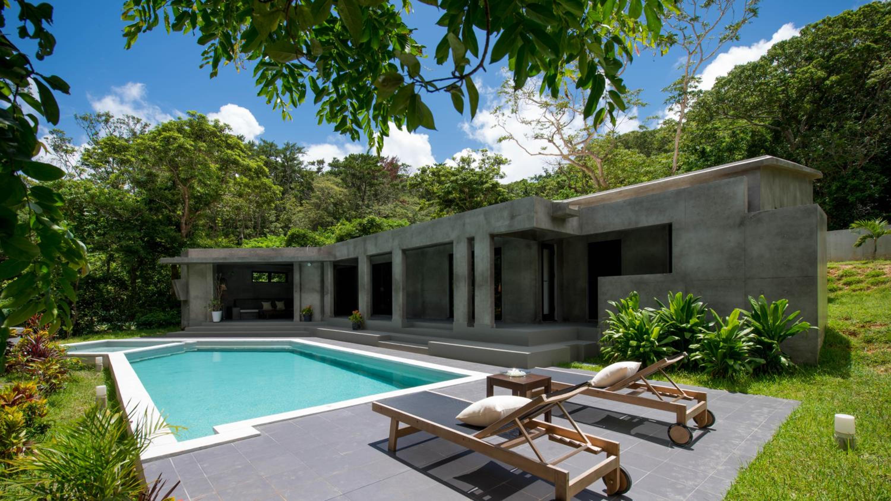 Two-Bedroom with Heated Private Pool photo 3