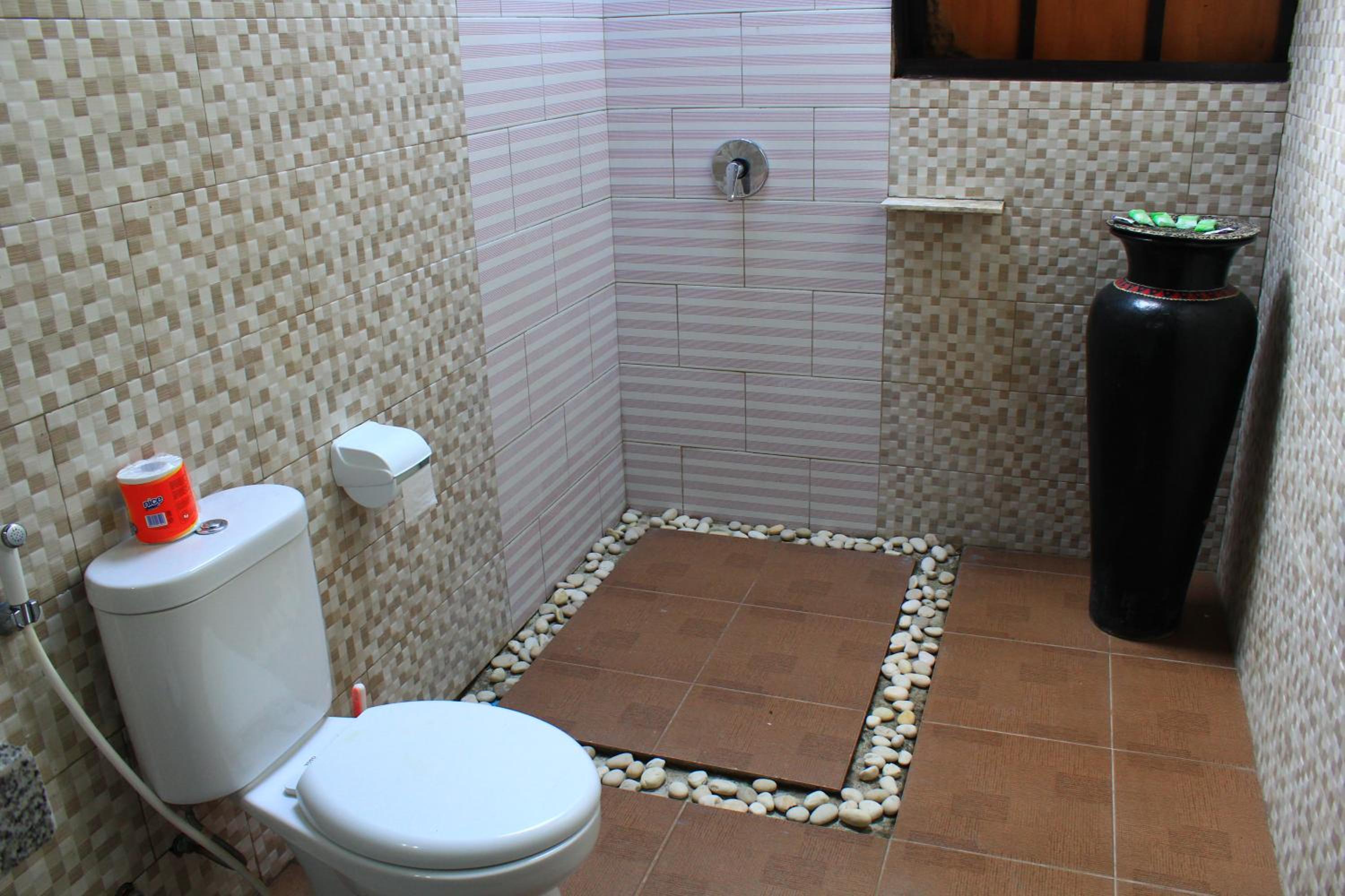 Double or Twin Room - Photo 3