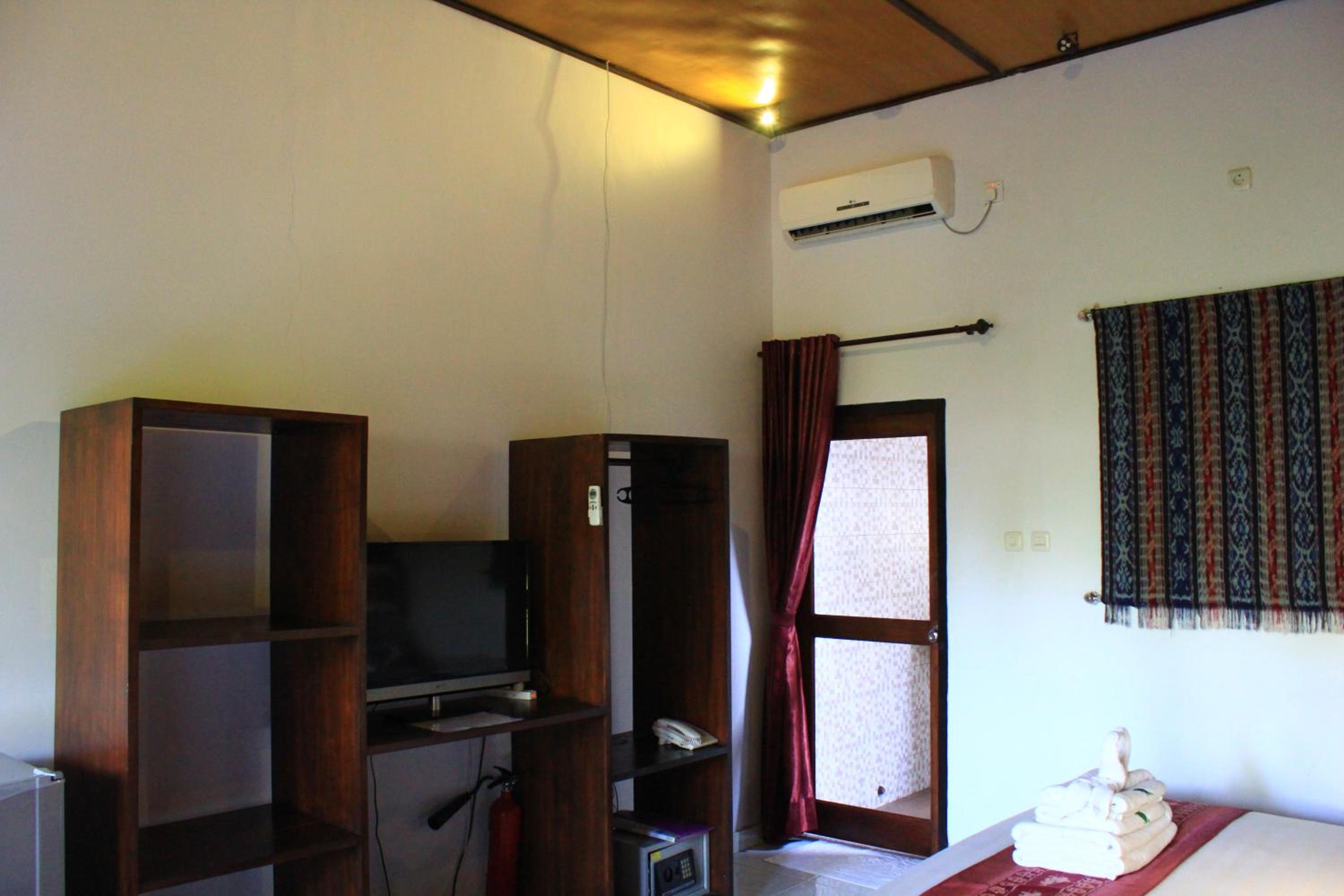 Double or Twin Room - Photo 4