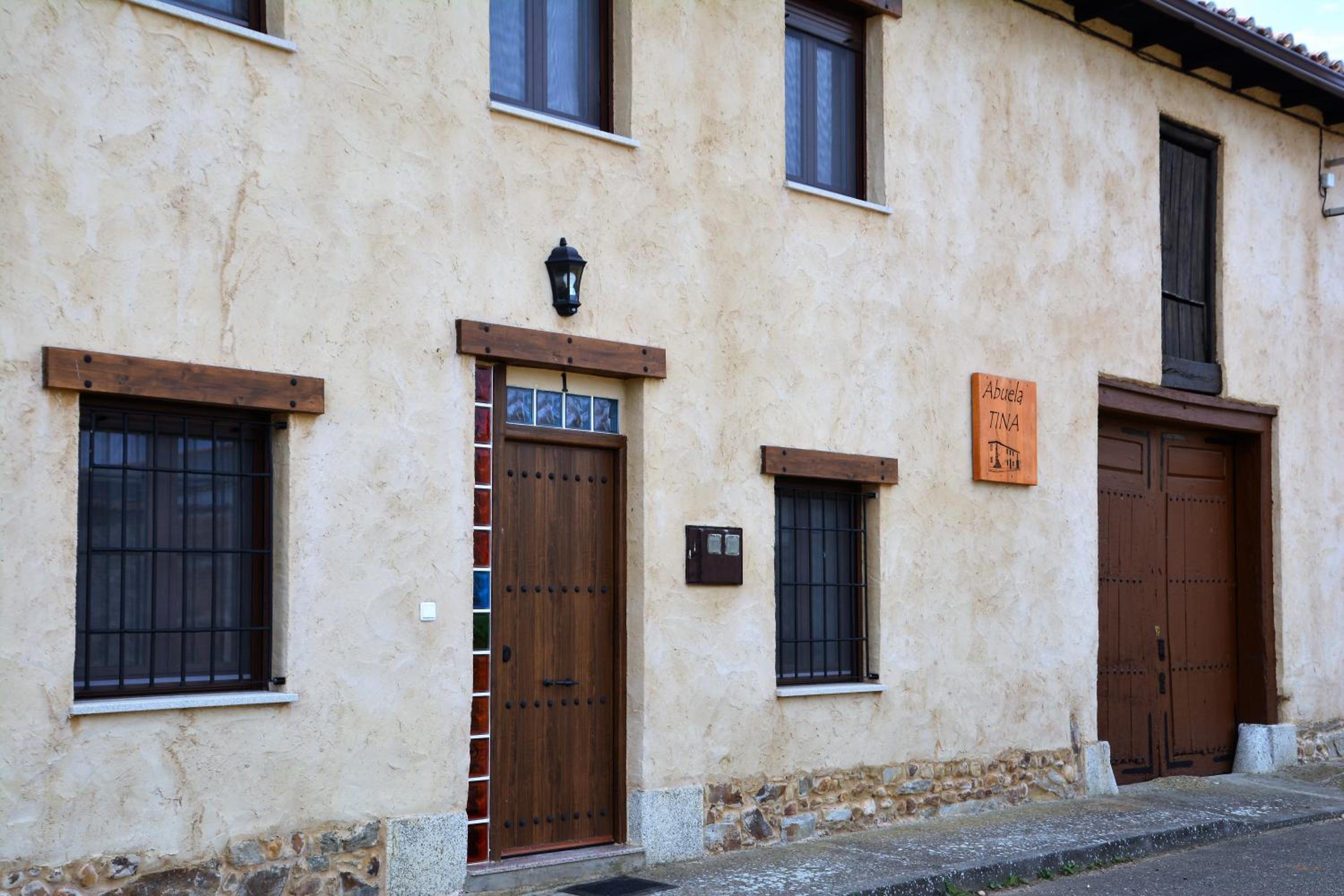 Two-Bedroom House - Photo 73
