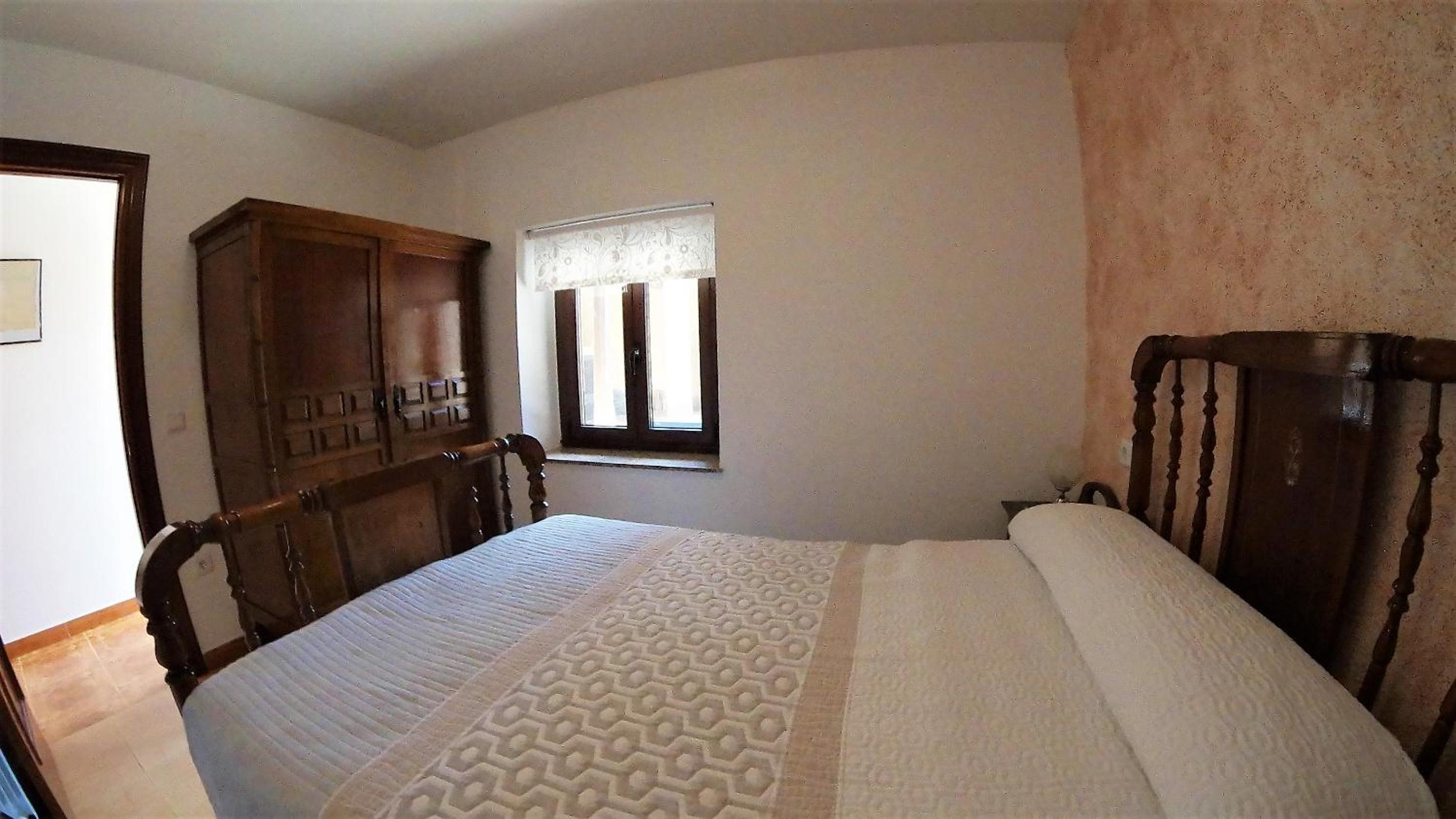 Two-Bedroom House - Photo 6