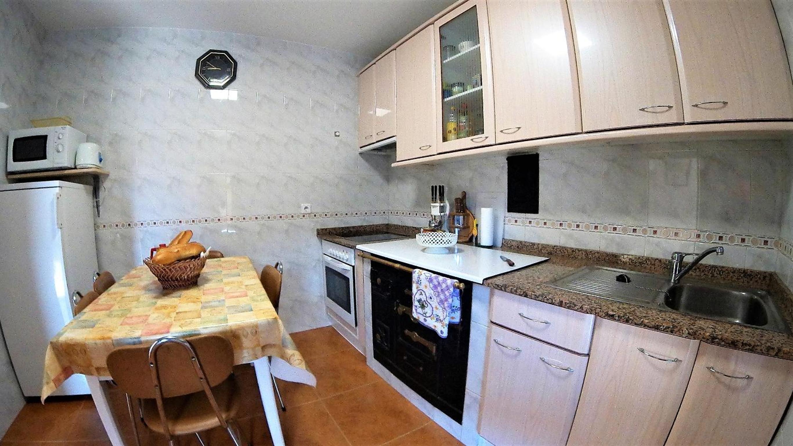 Two-Bedroom House - Photo 15