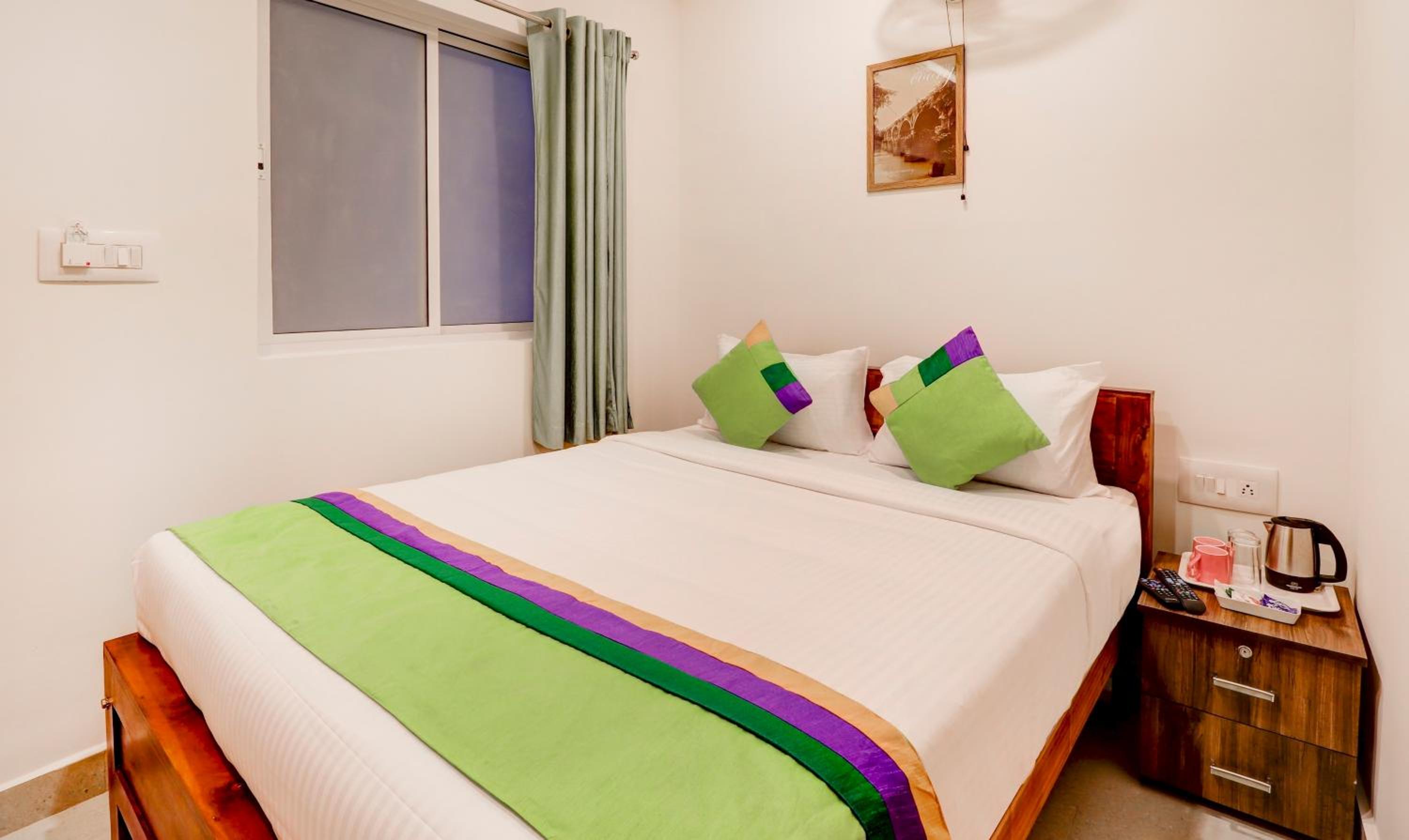 Economy Room - Photo 5