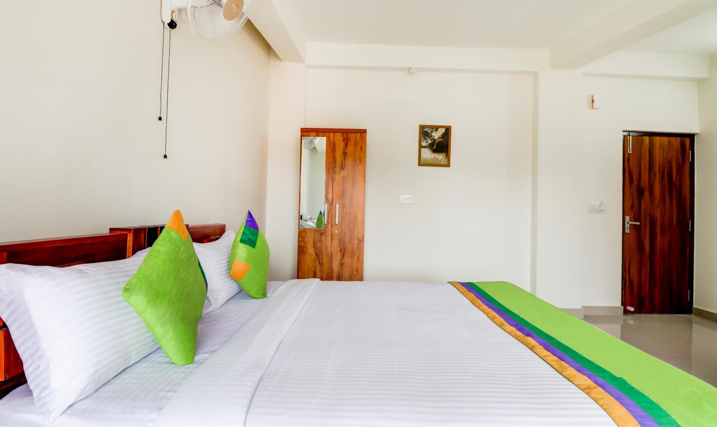 Standard Room - Photo 7