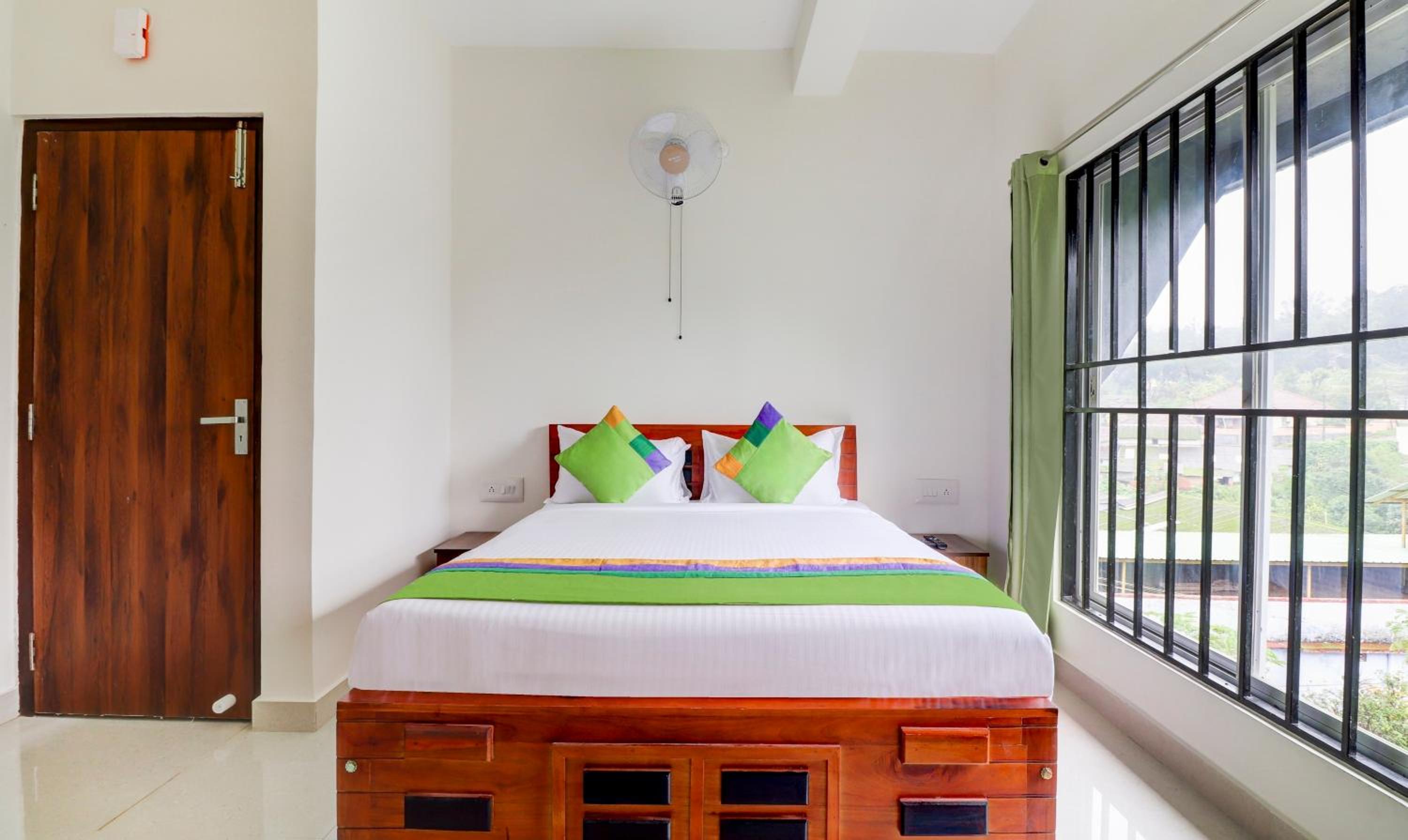 Standard Room - Photo 13