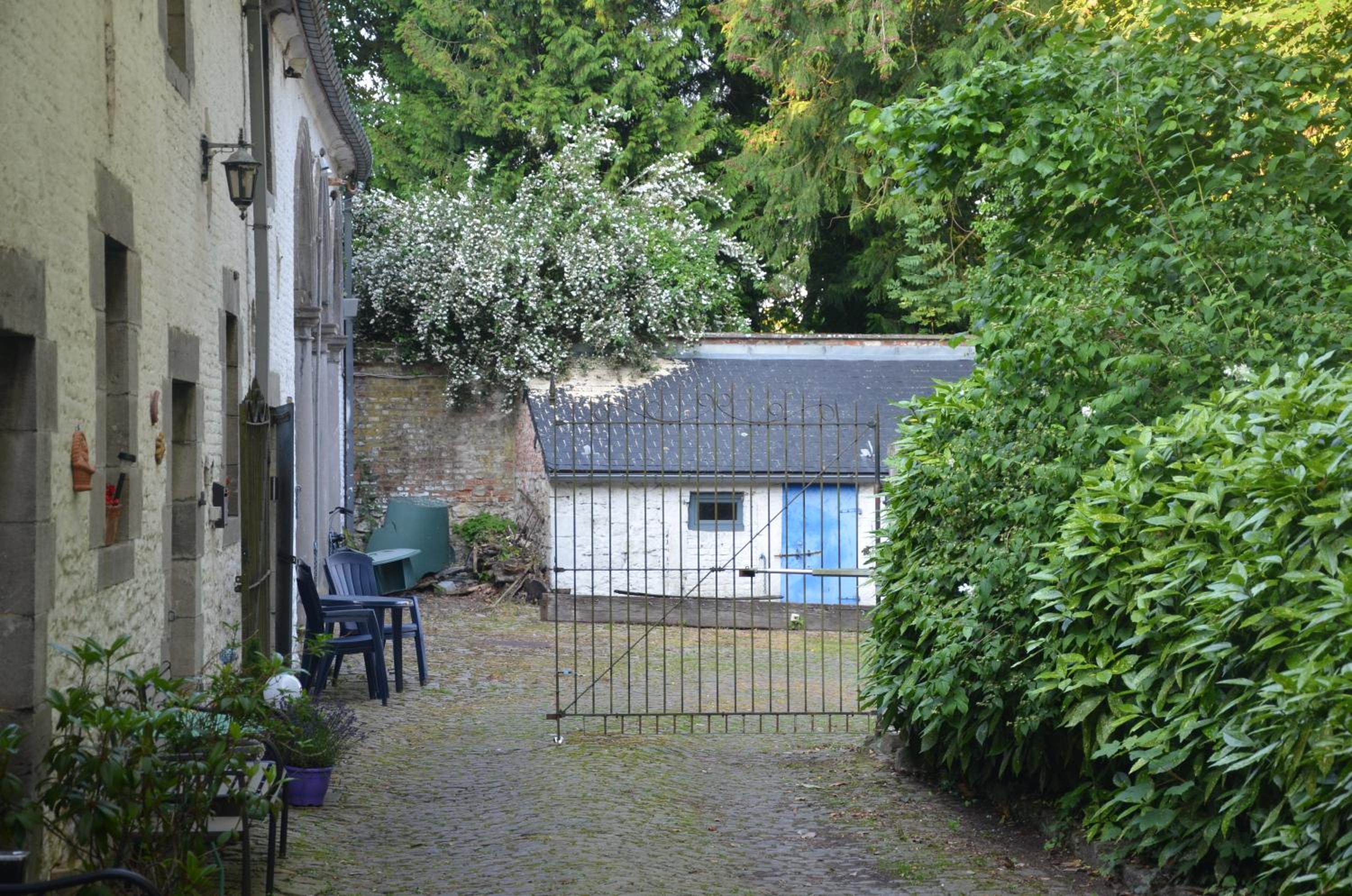 Two-Bedroom House - Photo 24