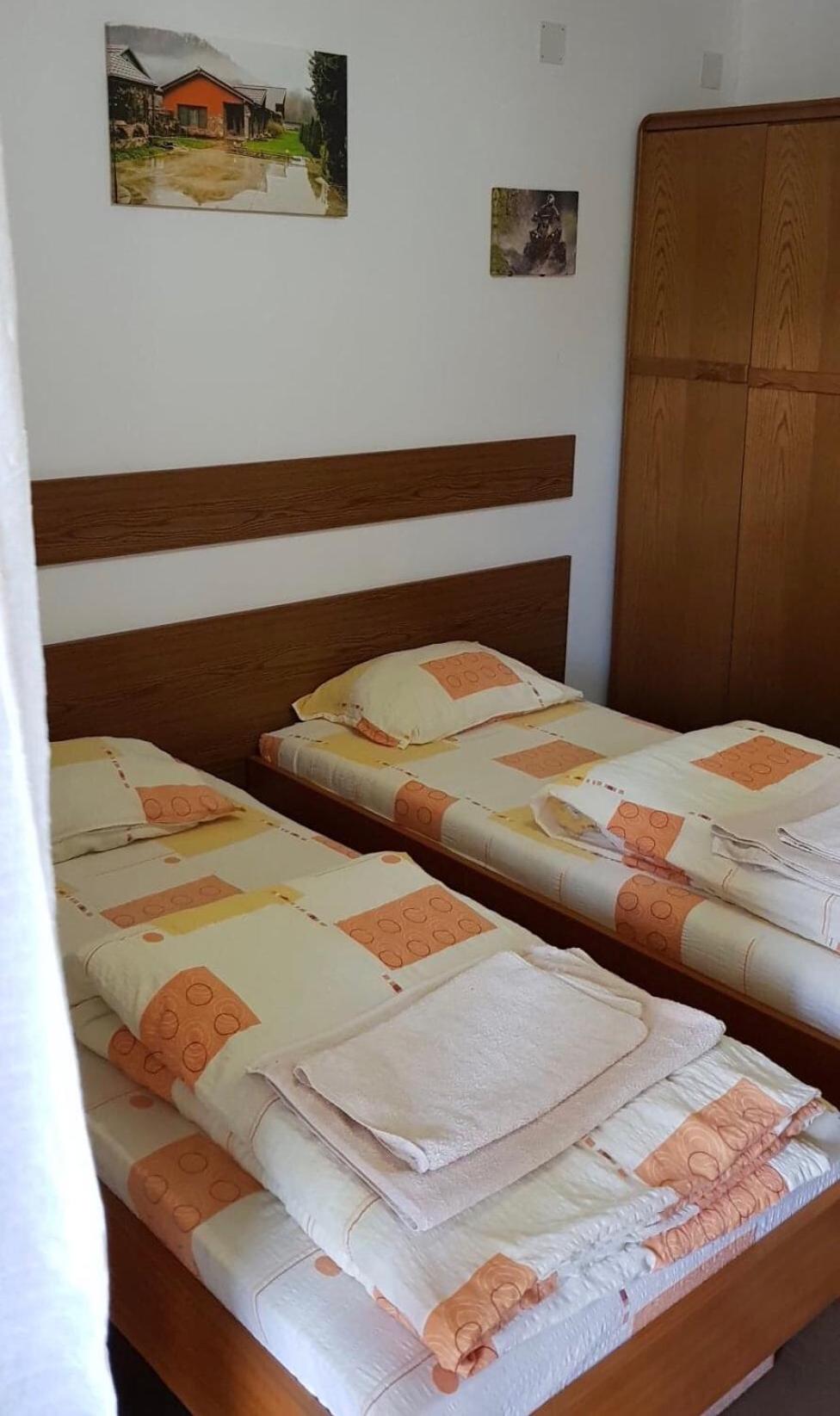 Double Room with Private Bathroom photo 1