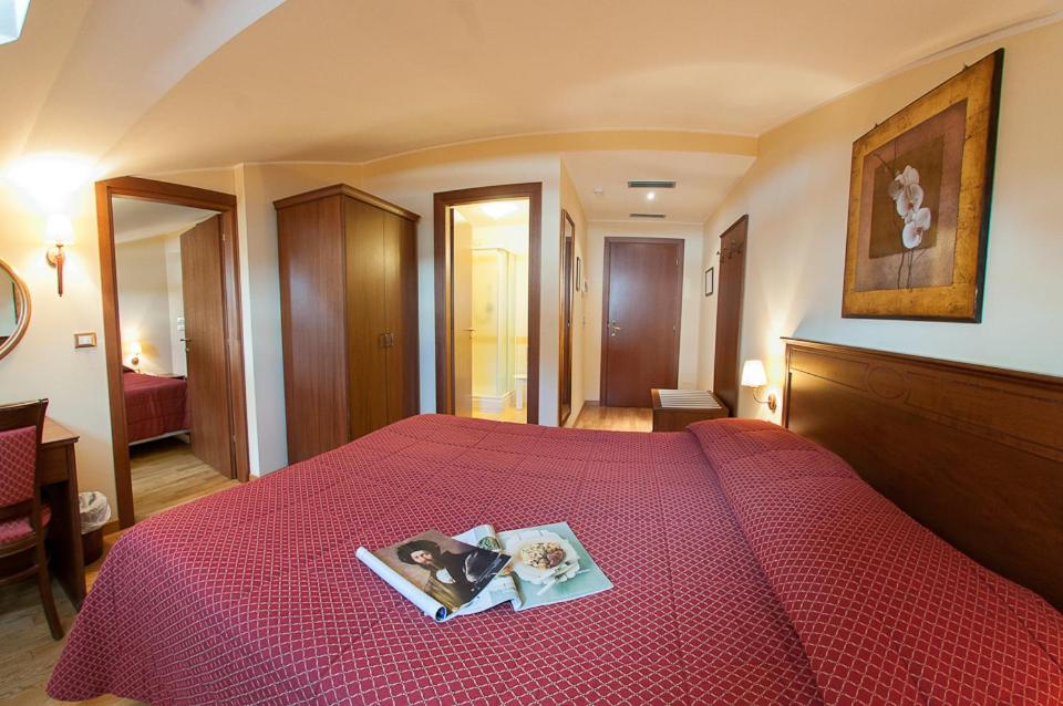 Two Connecting Double Rooms photo 3