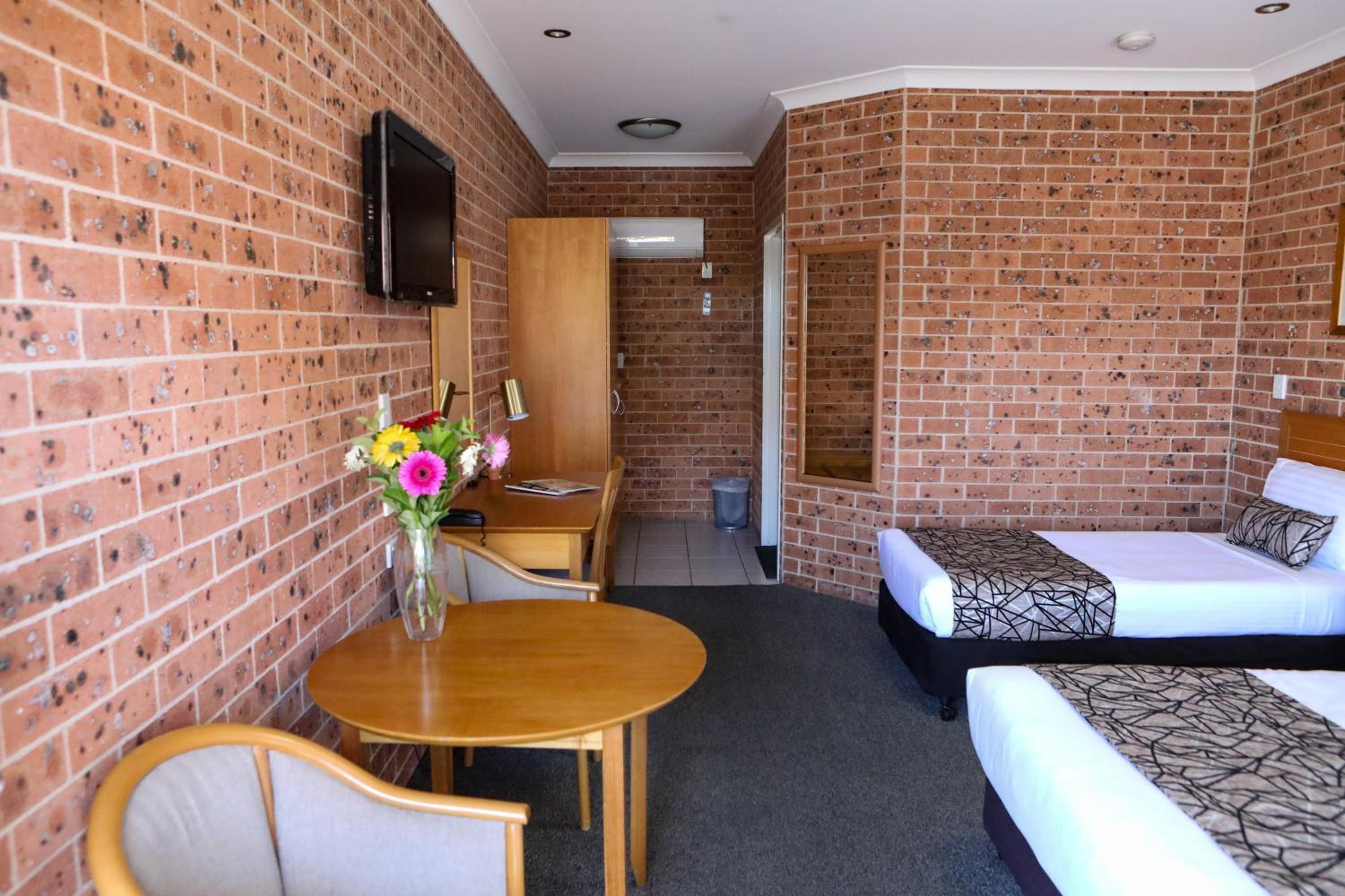 Deluxe Queen Room
