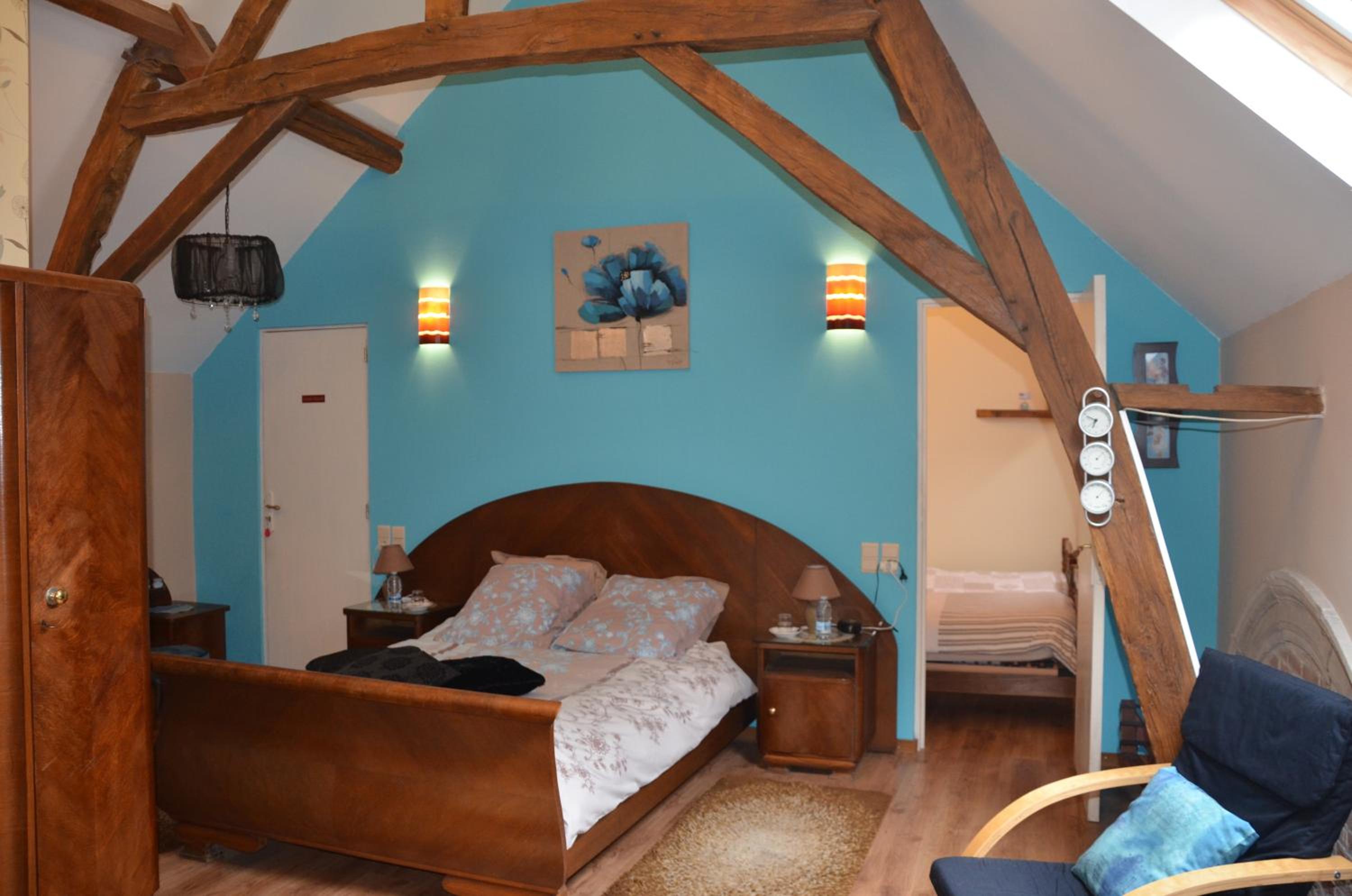 Two-Bedroom House - Photo 7
