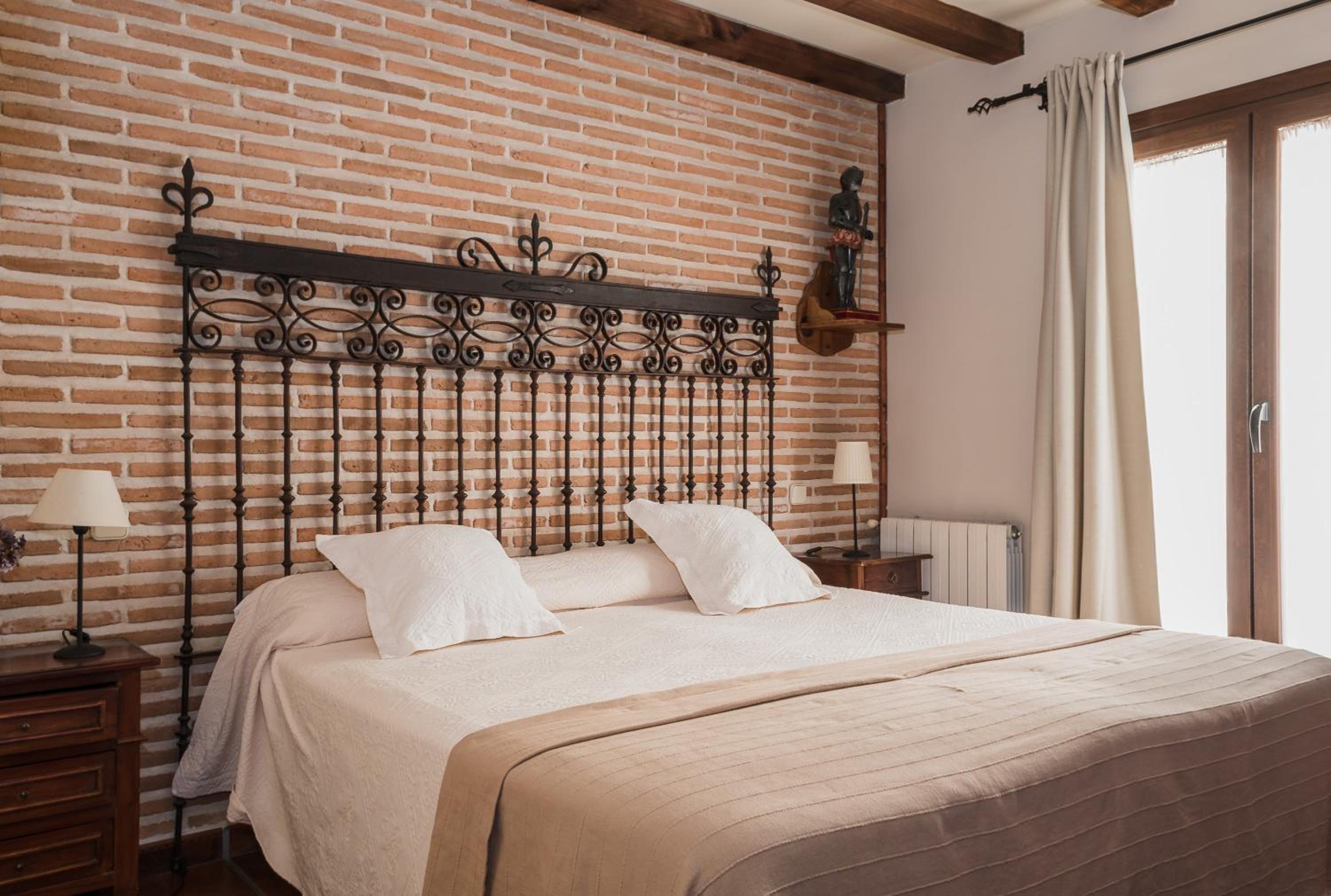 Habitación Estándar con Cama Queen
