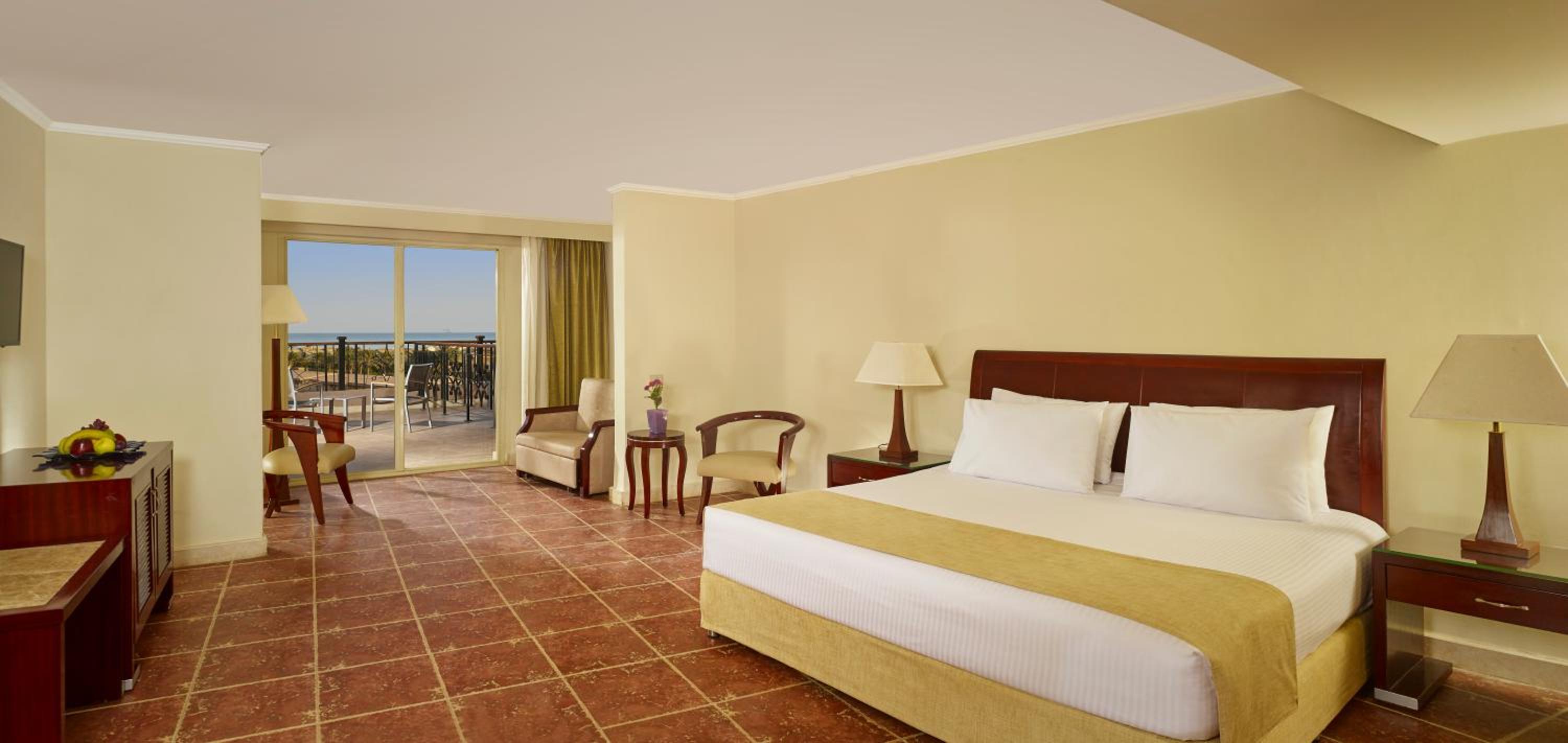 Superior Double Room with Side Sea View - Egyptians Only - Photo 5