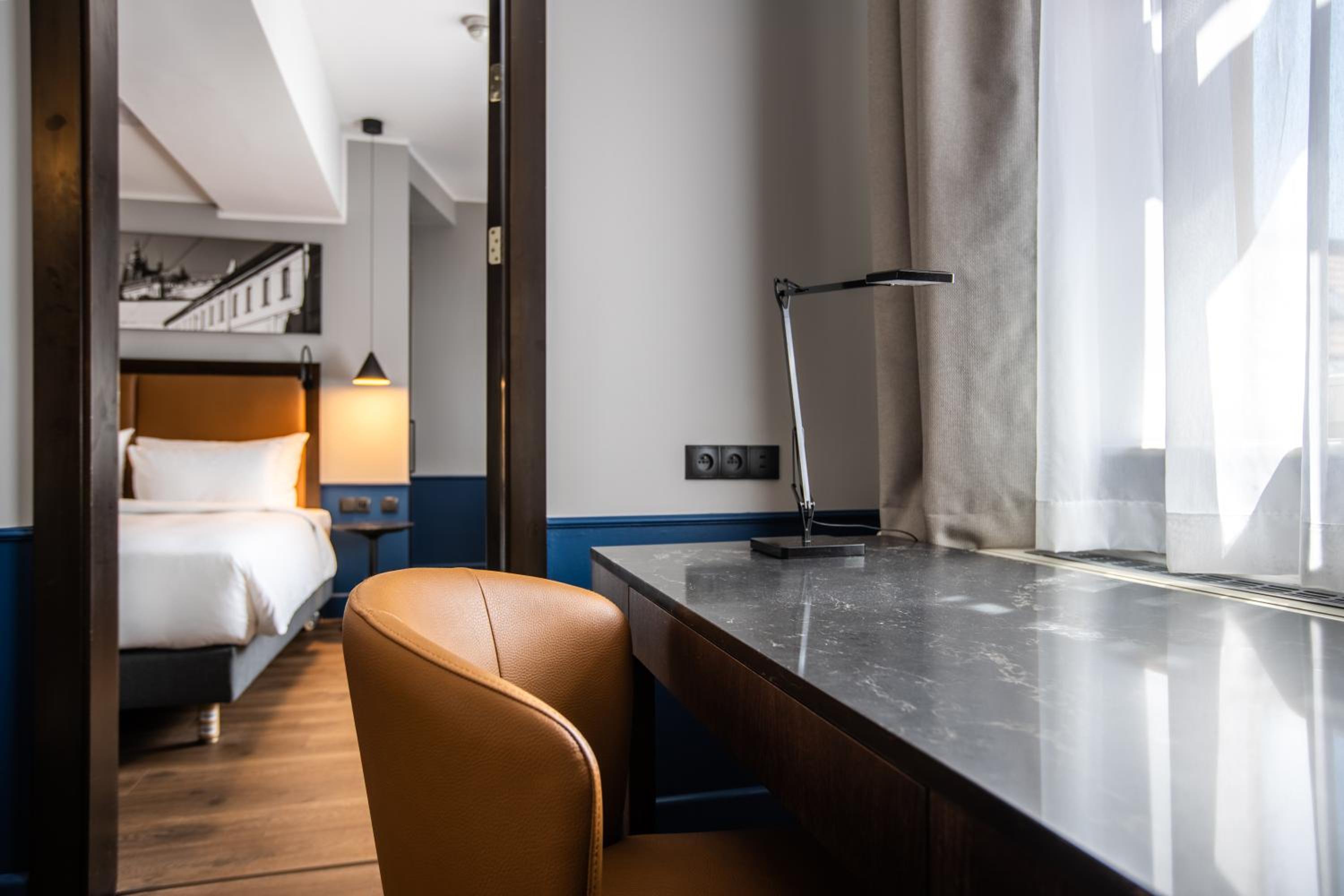 Two-Bedroom Suite thumbnail 5