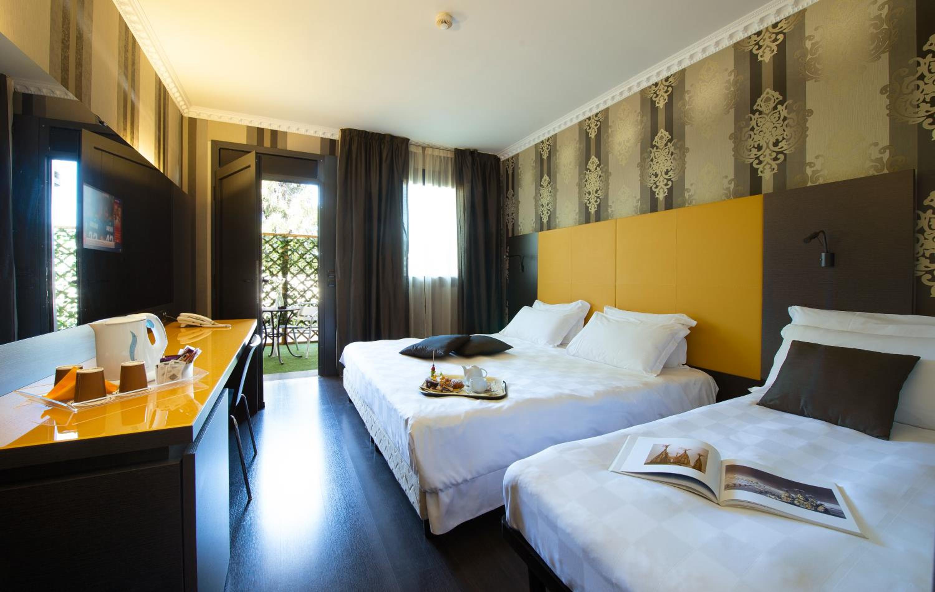 Superior Triple Room photo 3
