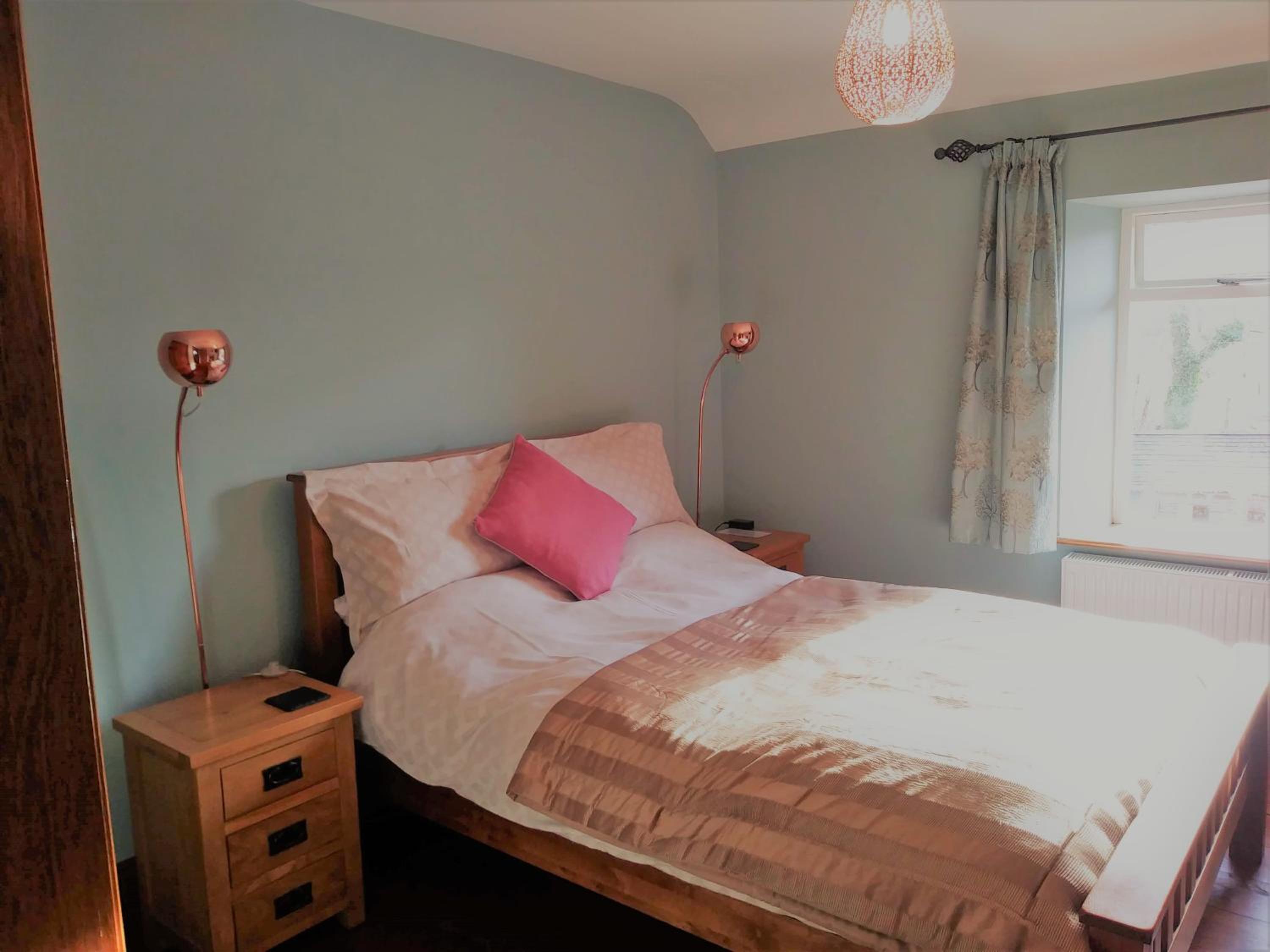 Three-Bedroom House photo 2