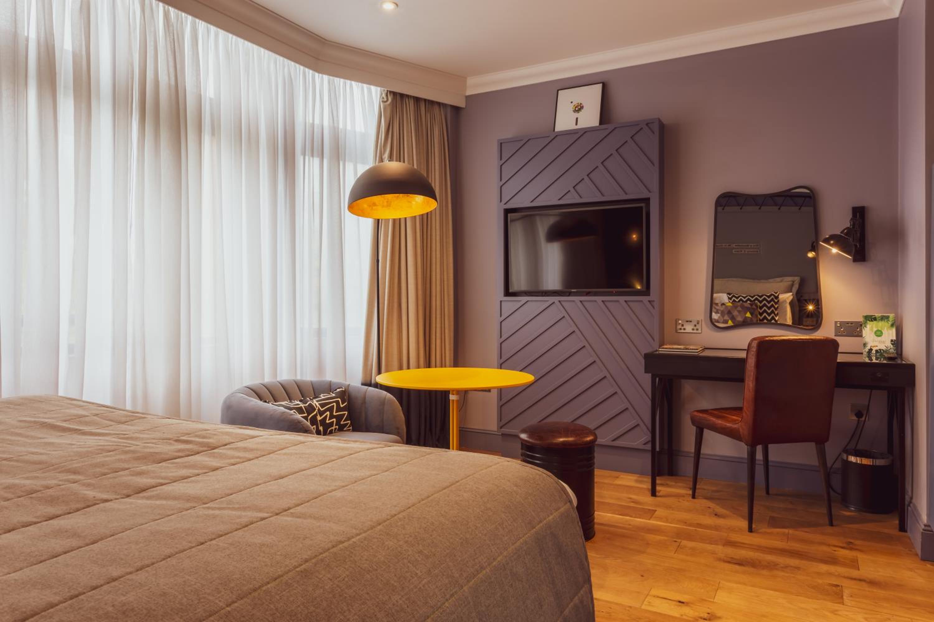 Executive Double Room - Photo 9