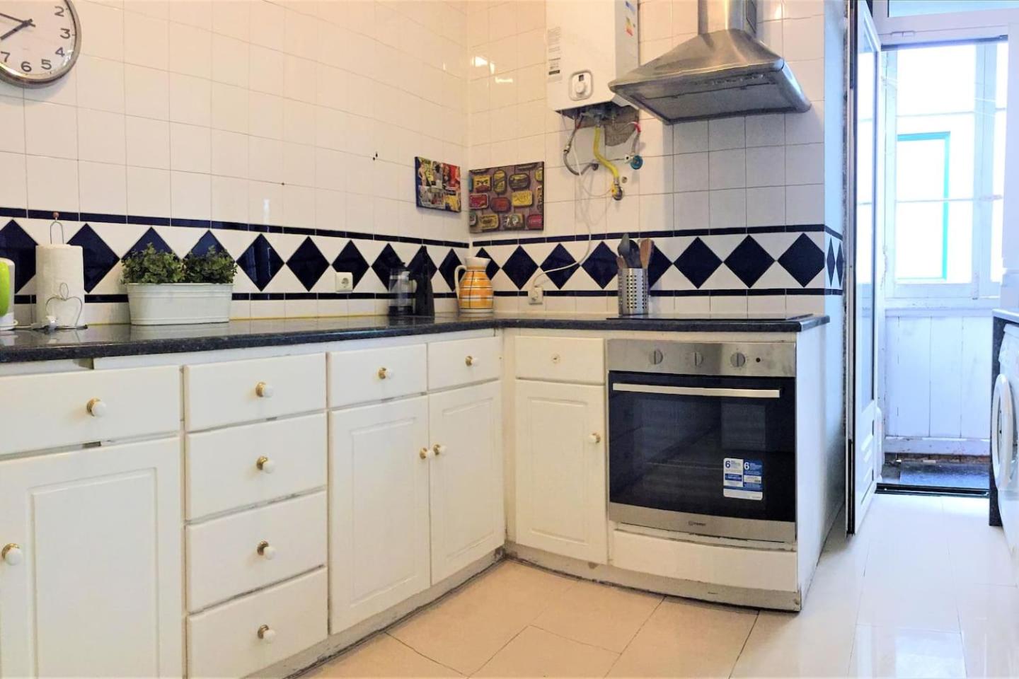 Apartment - Photo 2
