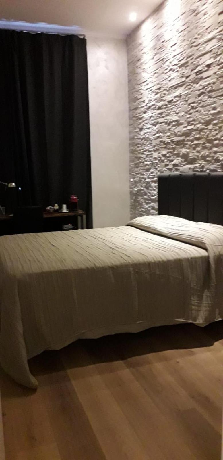 Standard Double Room - Photo 2