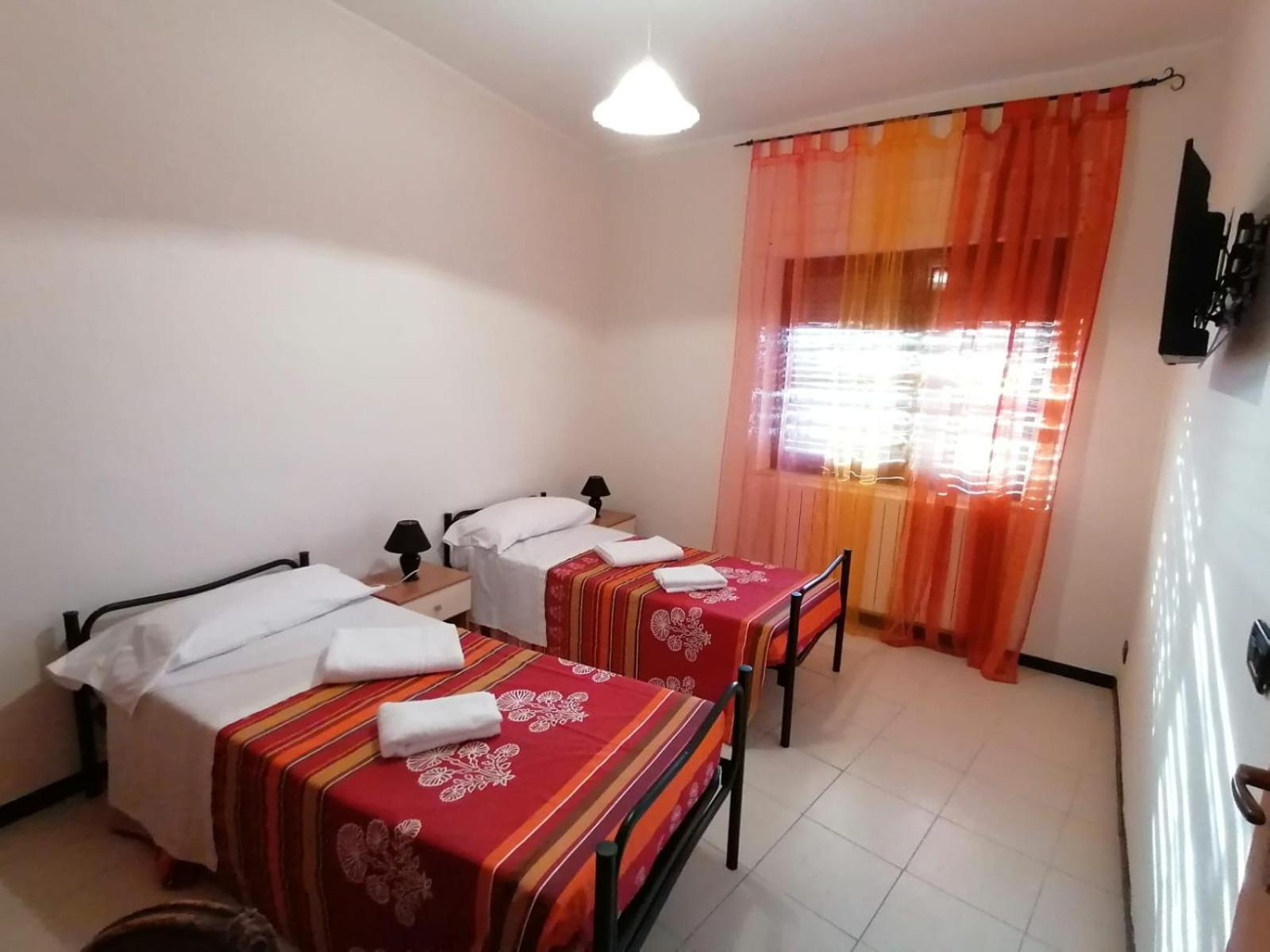 Basic Triple Room