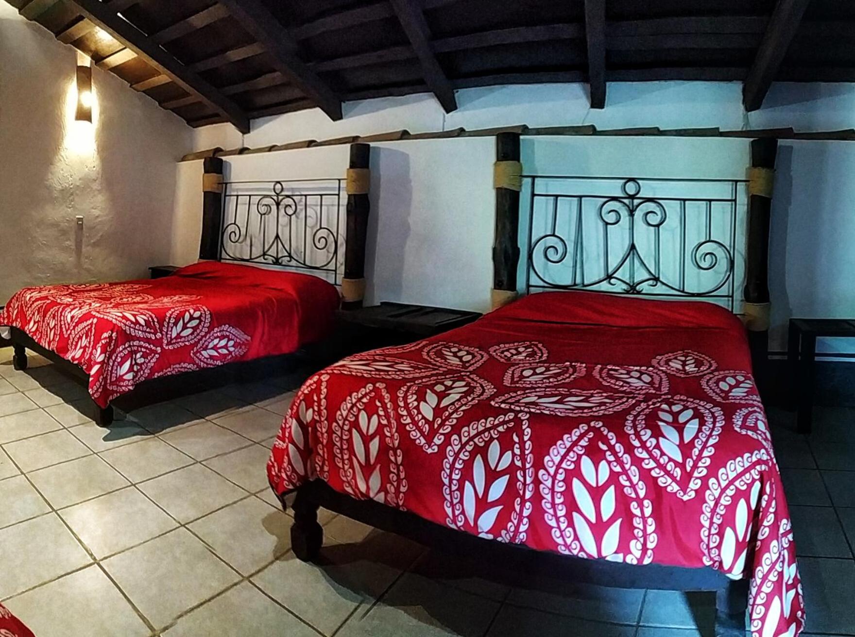 Deluxe Family Room - Photo 3