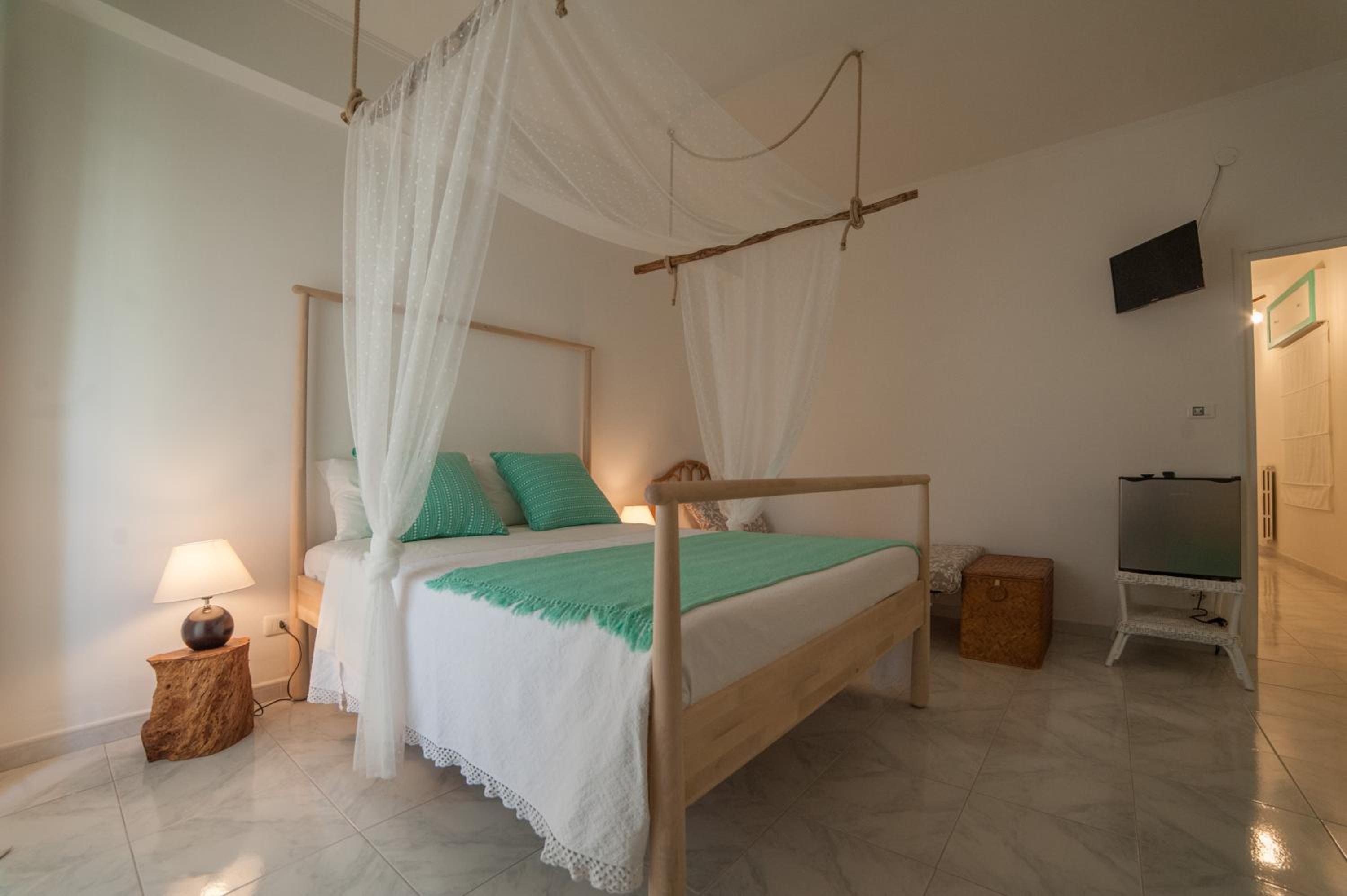 Double Room with Private Bathroom photo 1