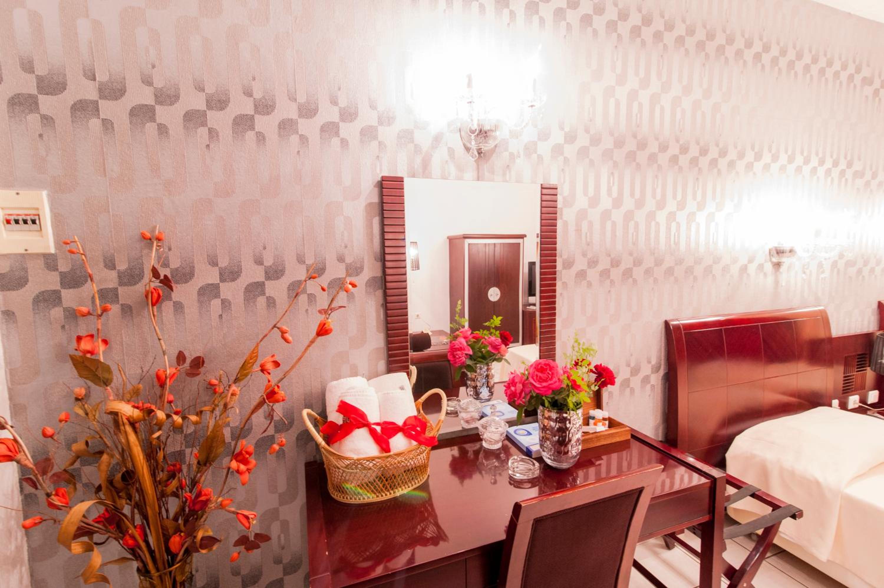 Double or Twin Room - Photo 4
