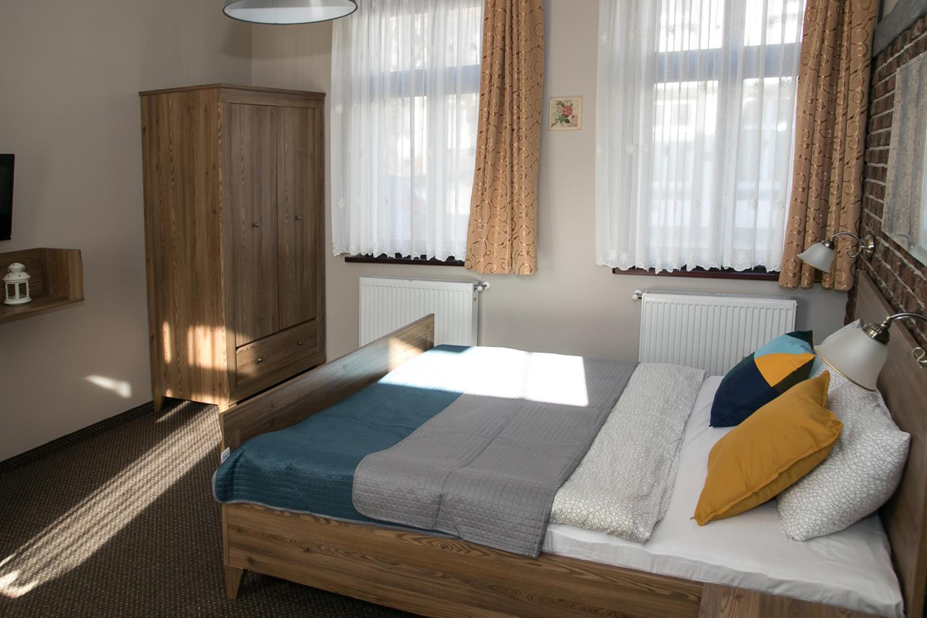Large Double Room photo 1