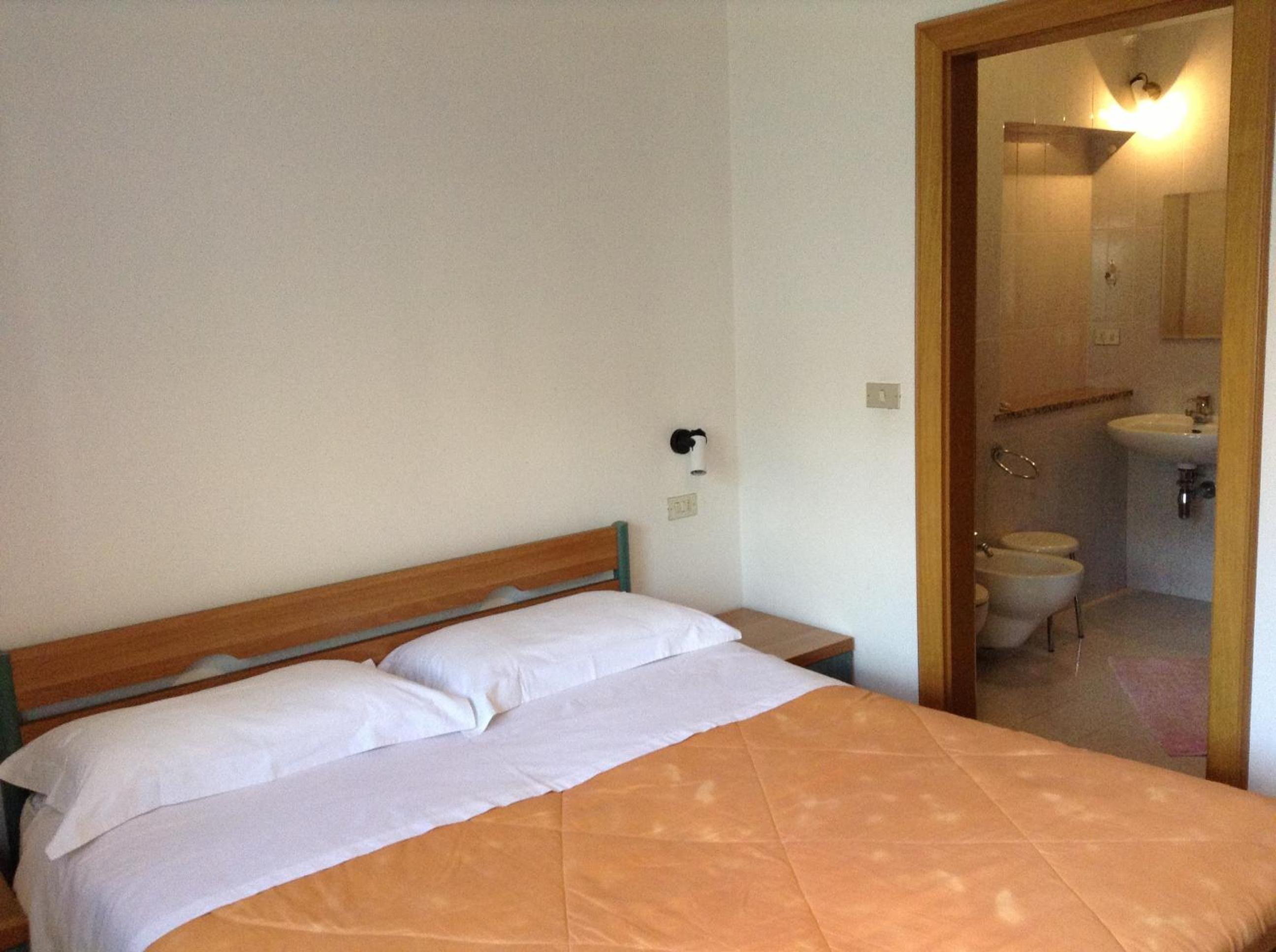 Double or Twin Room - Annex photo 3