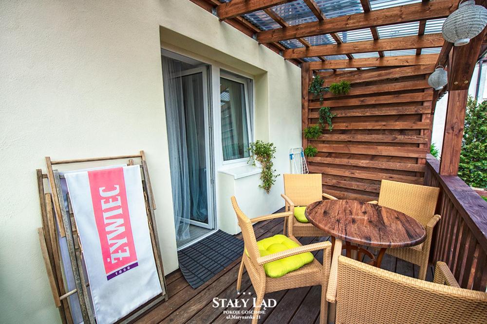 Studio with Balcony photo 2