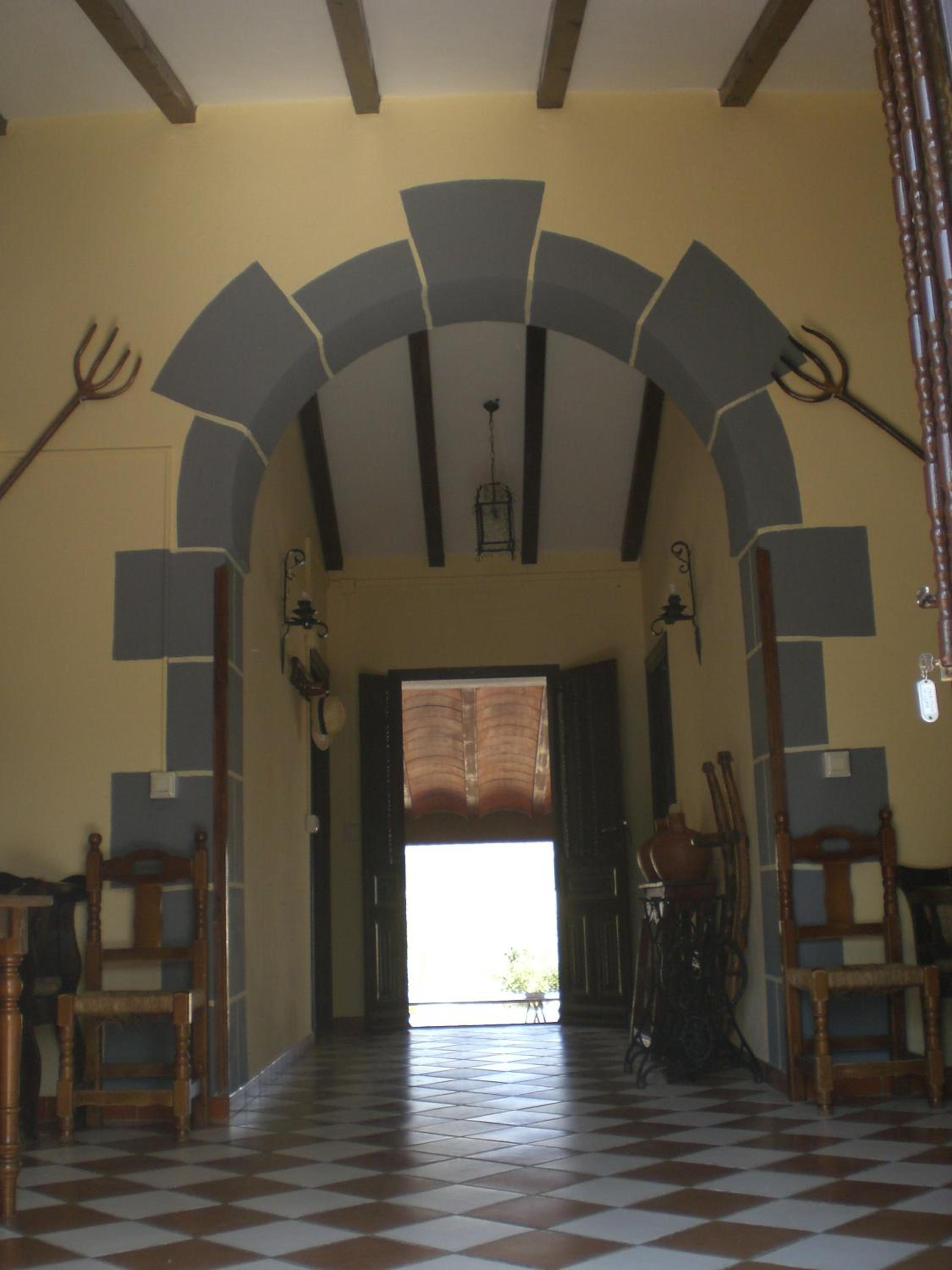 Four-Bedroom House photo 3
