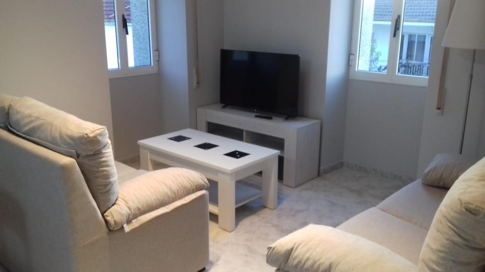 Four-Bedroom House - Photo 10
