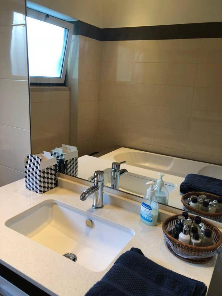 Three-Bedroom Apartment - Photo 9