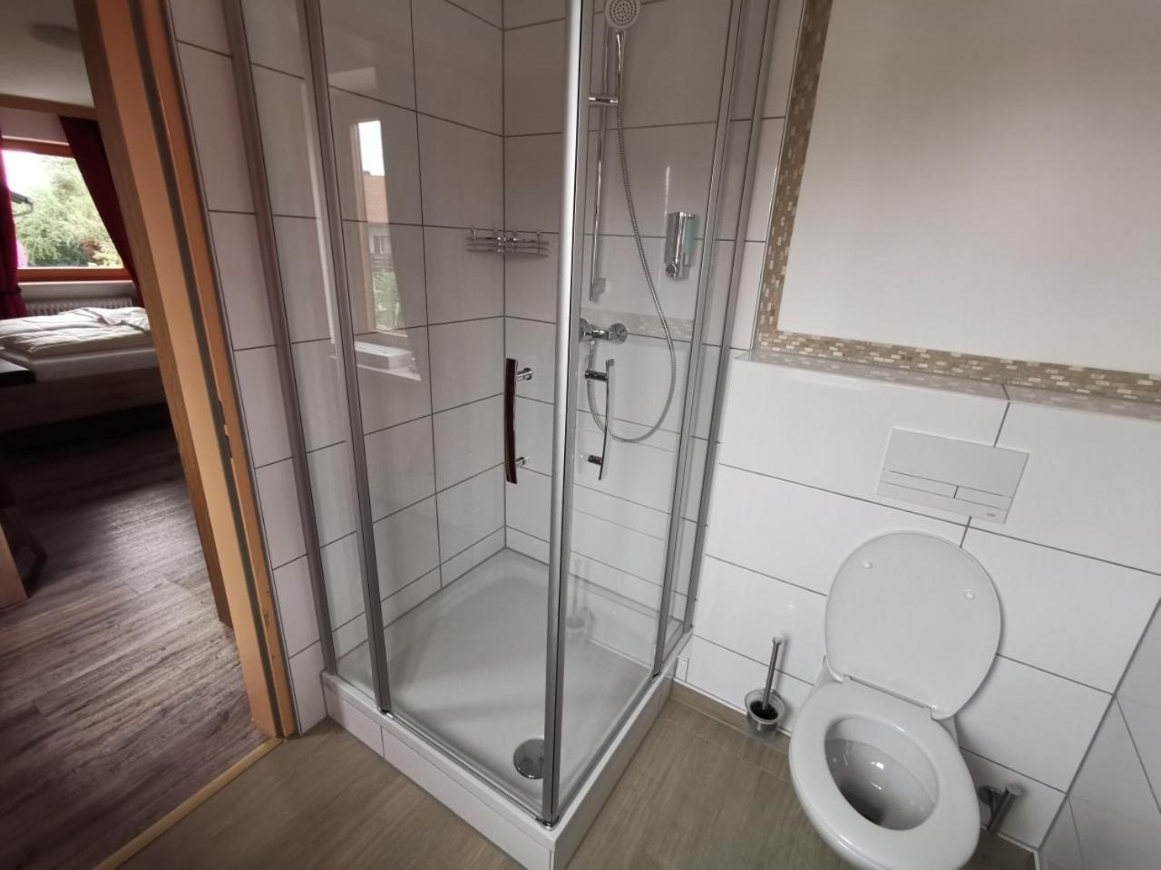 Standard Double Room - Photo 6