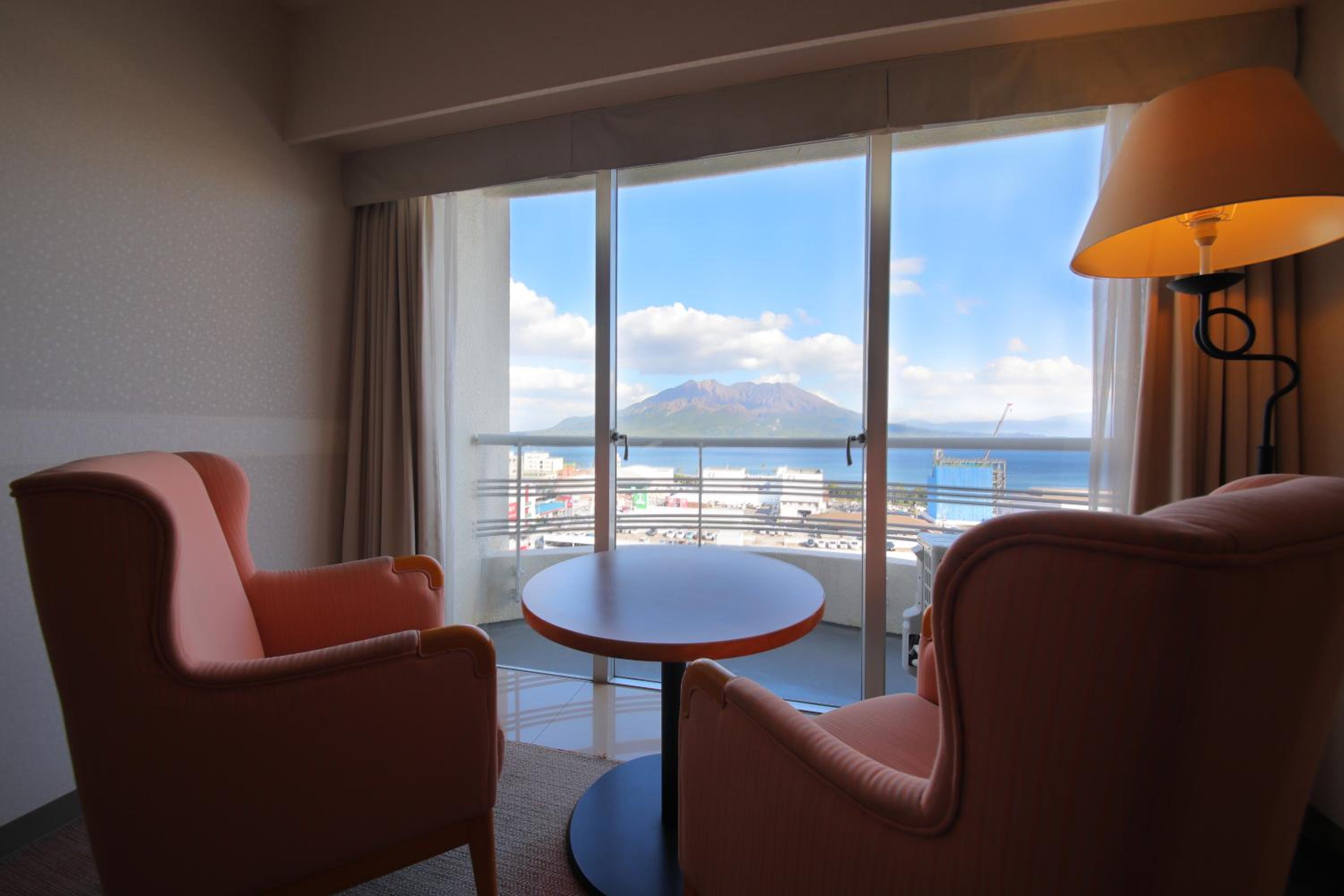 Twin Room with Sakurajima View - High Floor - Non-Smoking photo 2