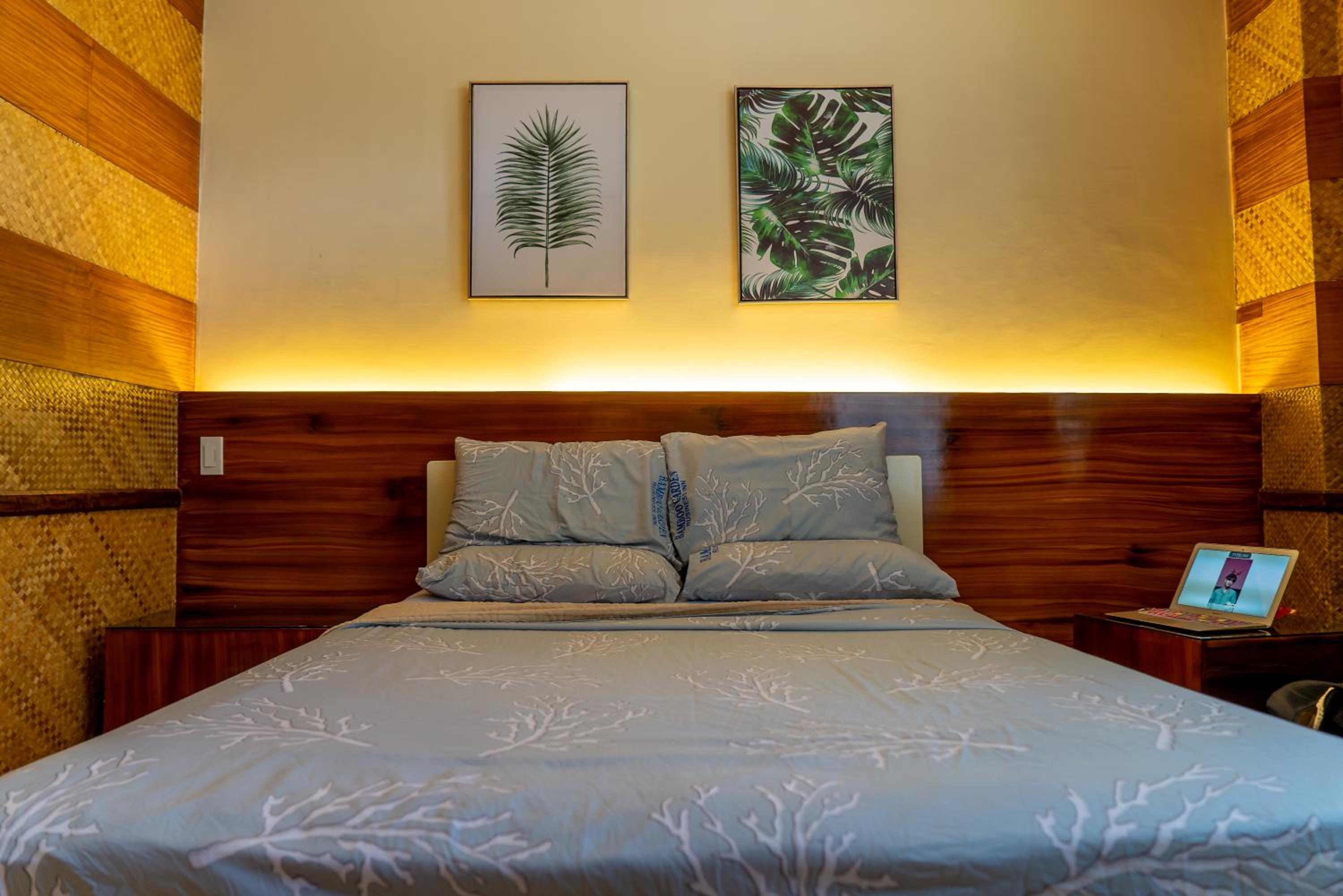 Two-Bedroom Villa - Photo 16