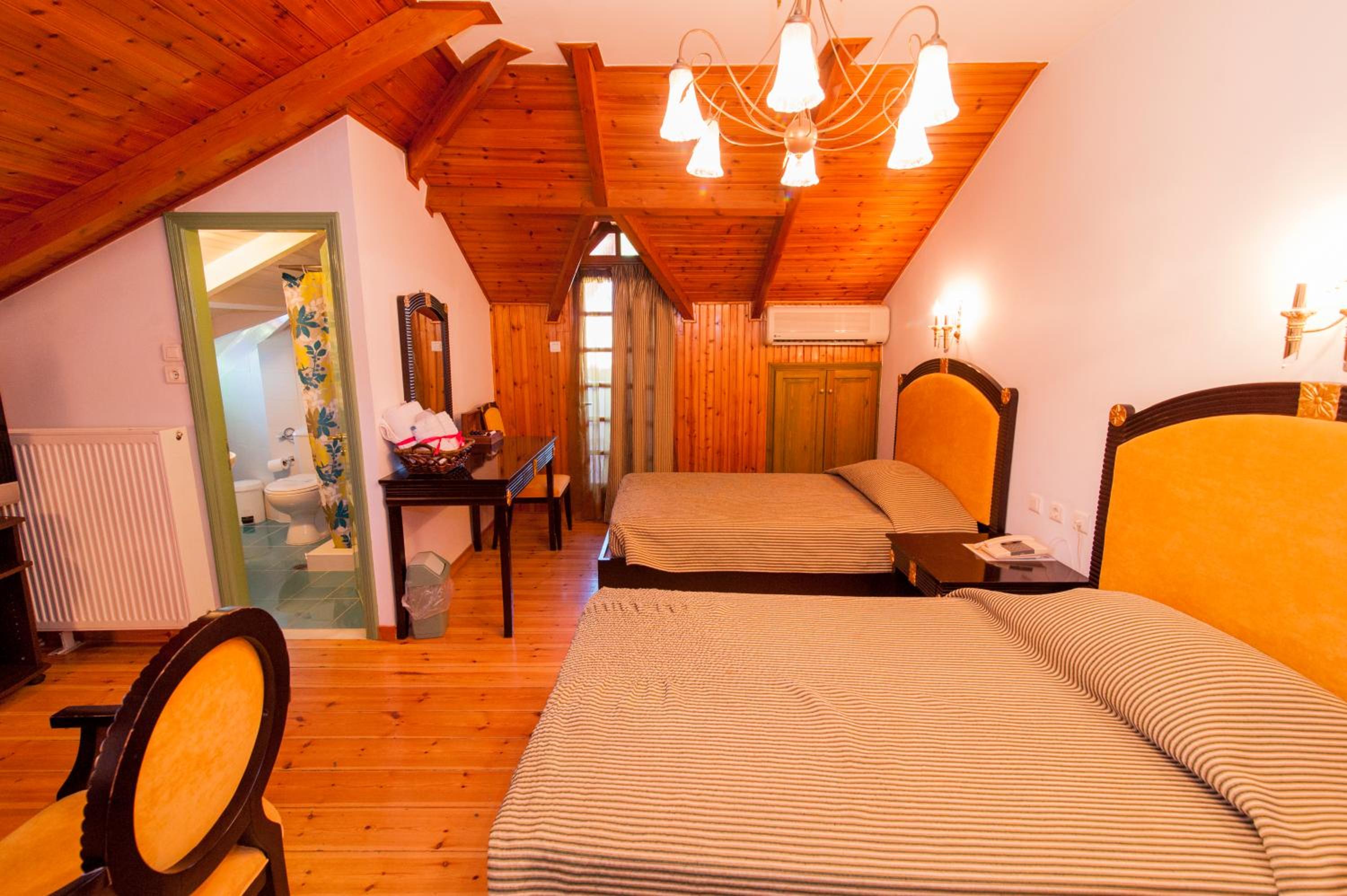 Double or Twin Room - Photo 32