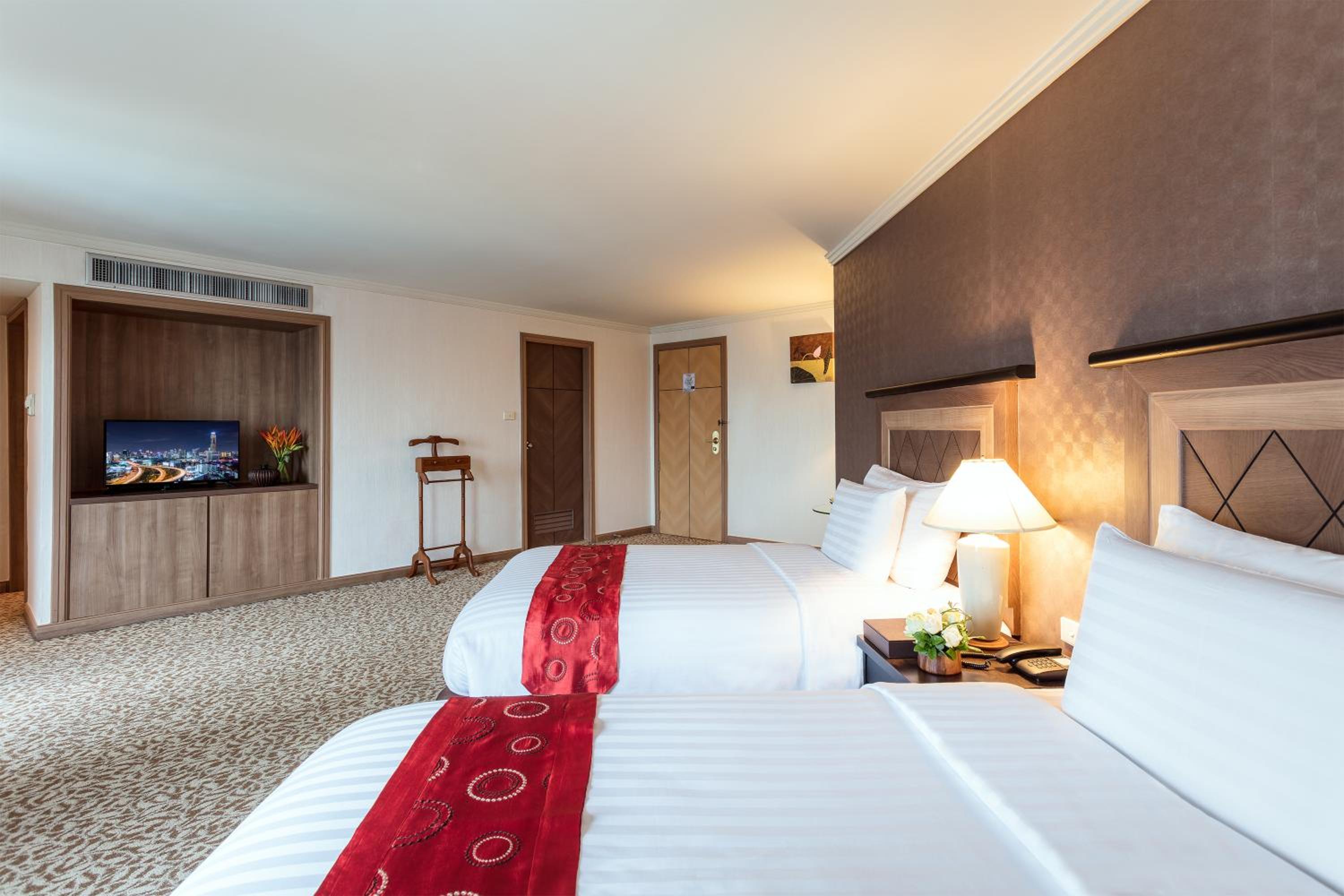 Superior Double or Twin Room thumbnail 5