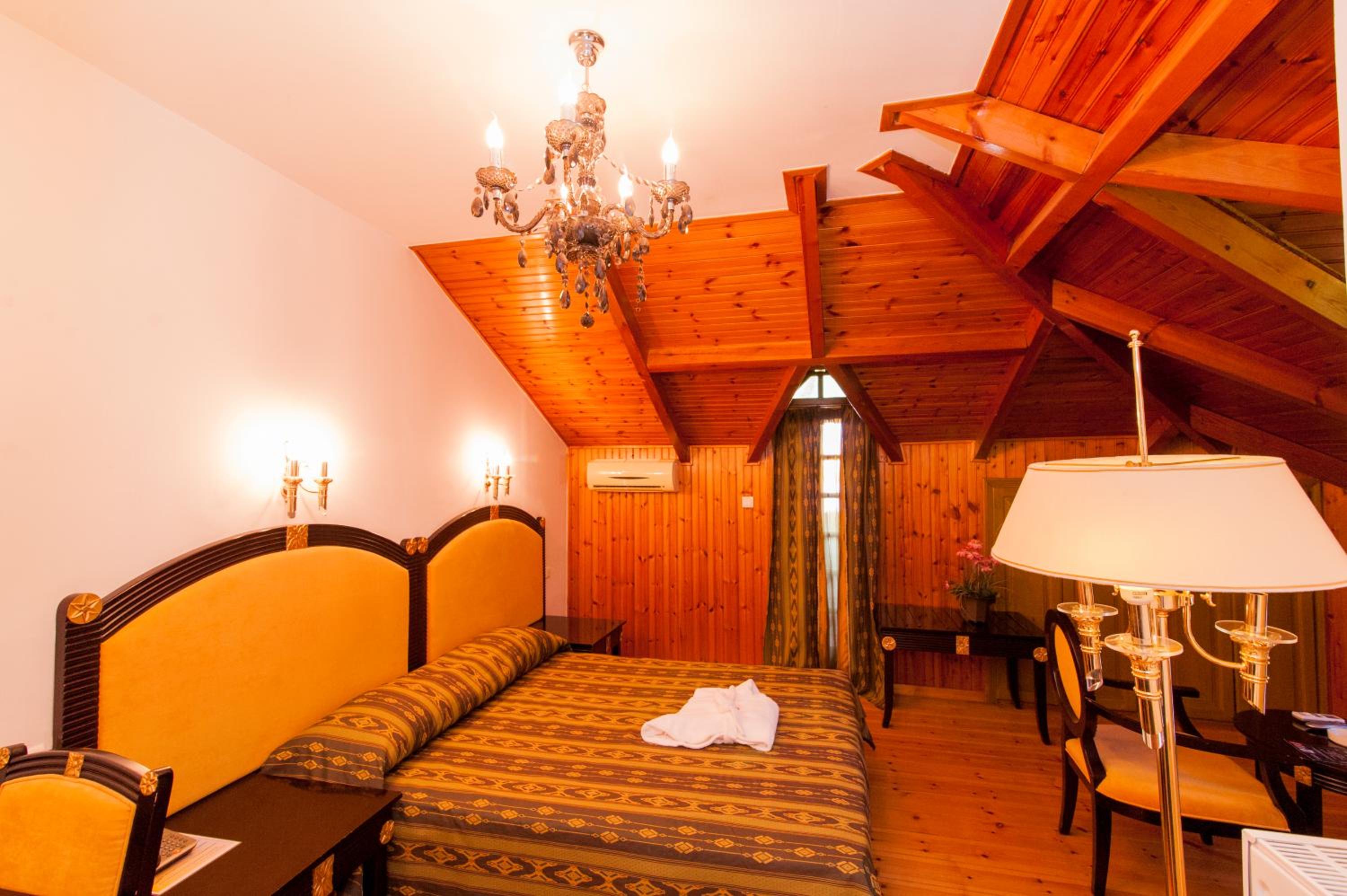 Double or Twin Room - Photo 31