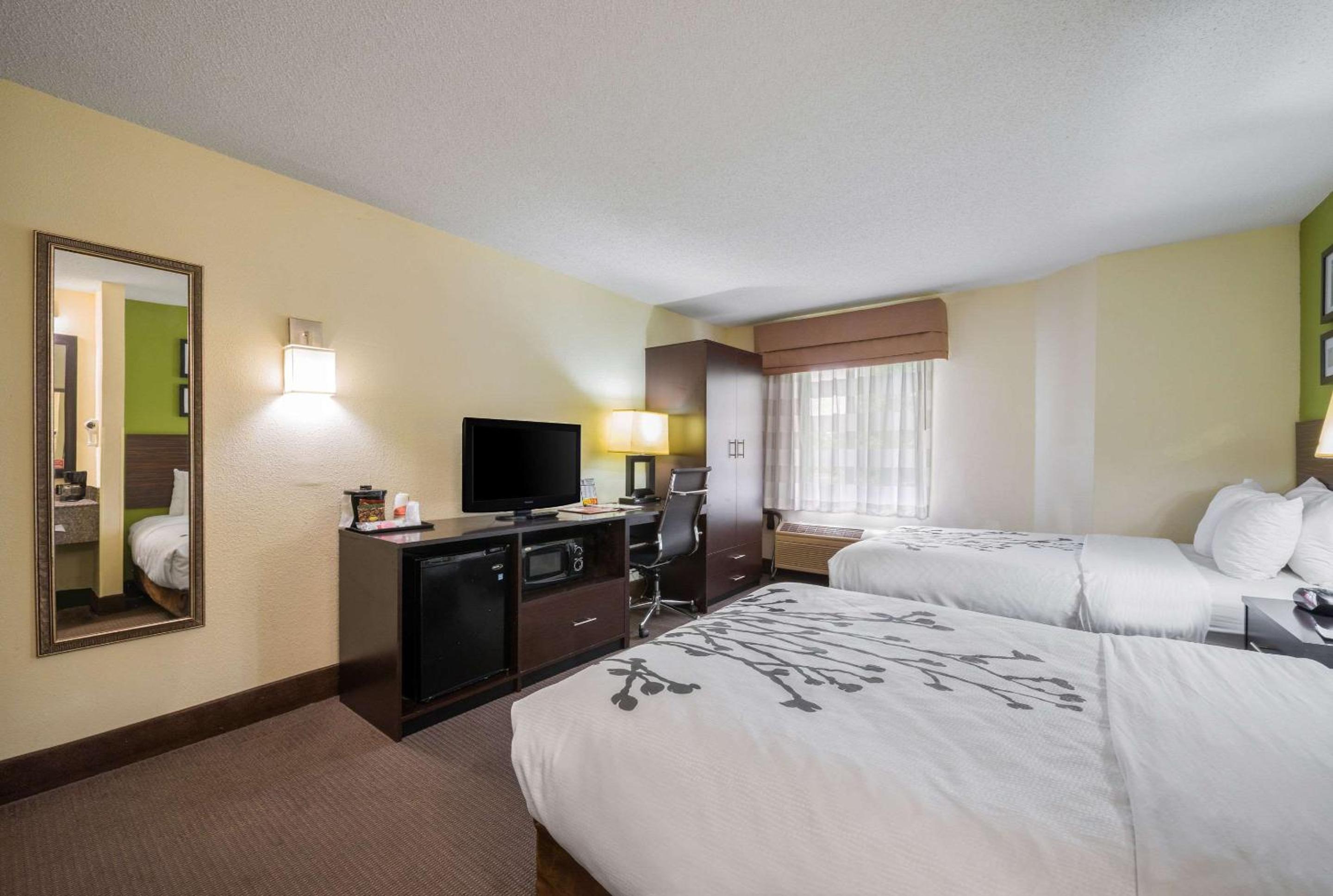Double Room with Two Double Beds - Non-Smoking - Photo 1