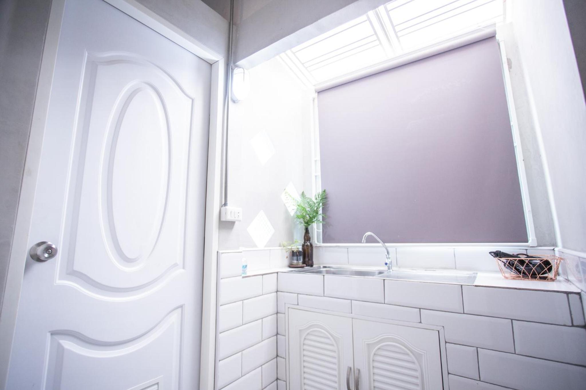 Standard Double Room - Photo 6
