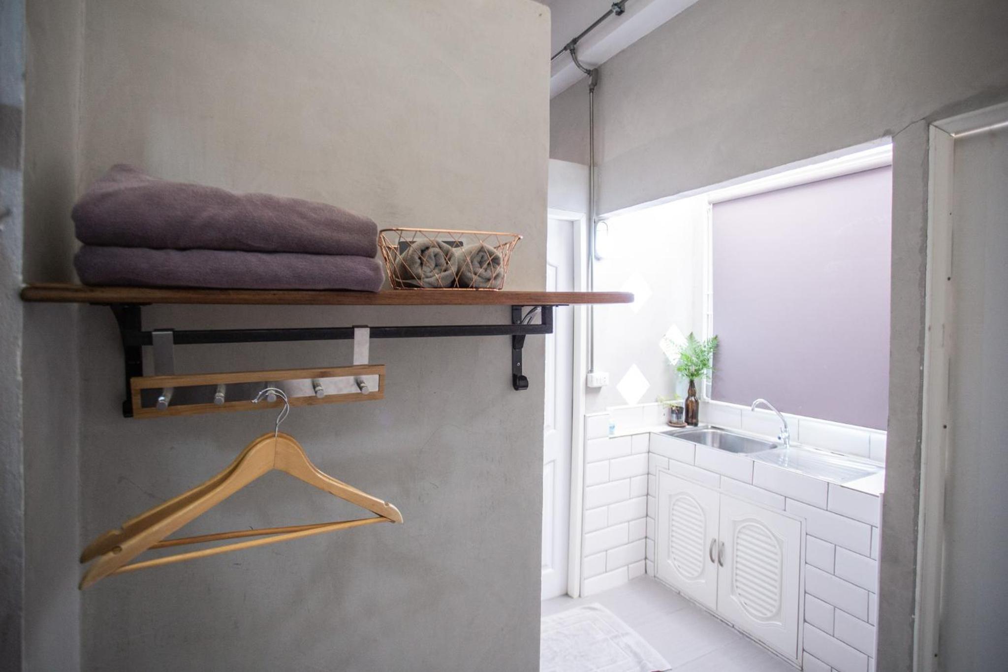 Standard Double Room - Photo 5