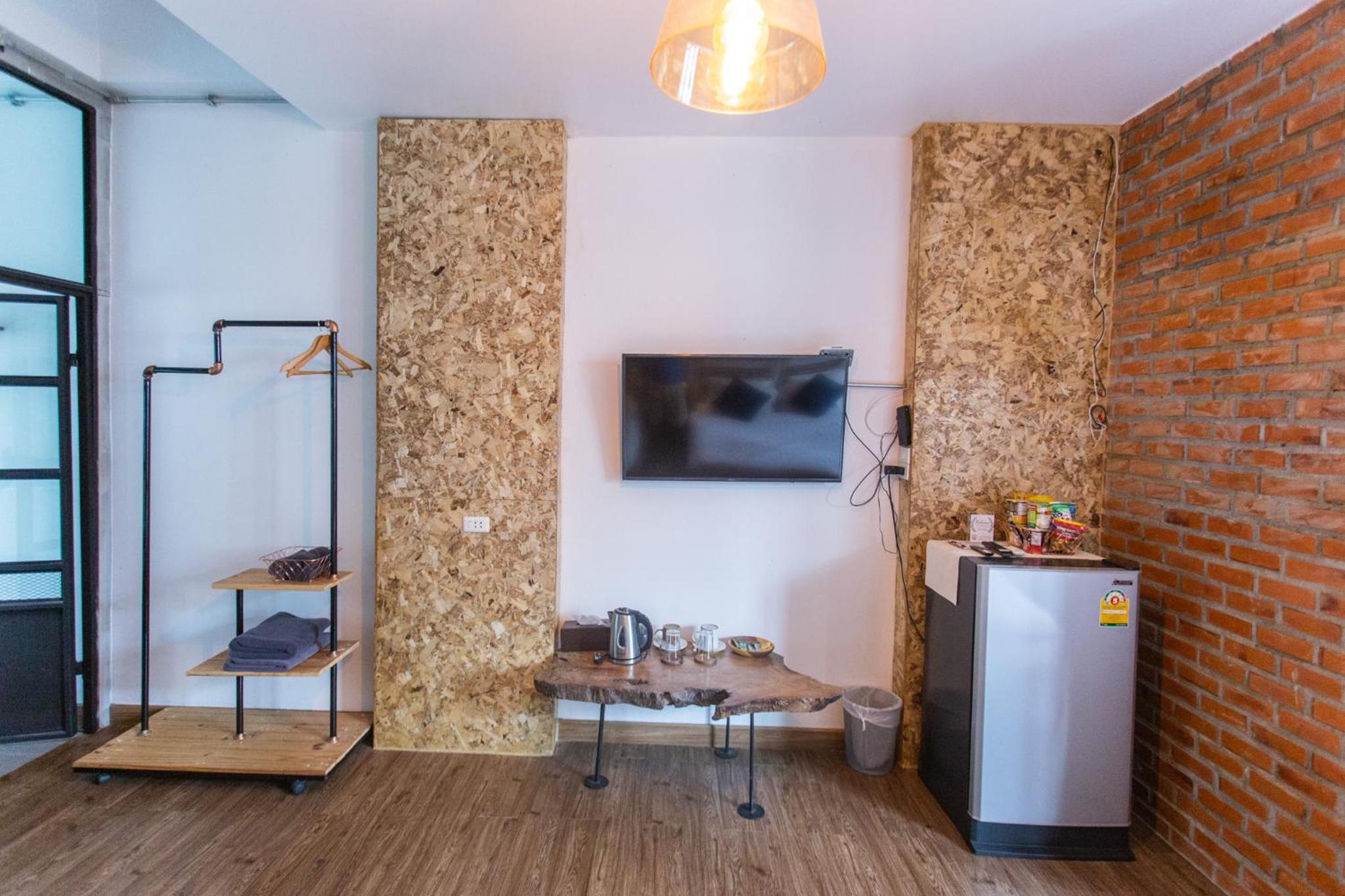 Standard Twin Room - Photo 7