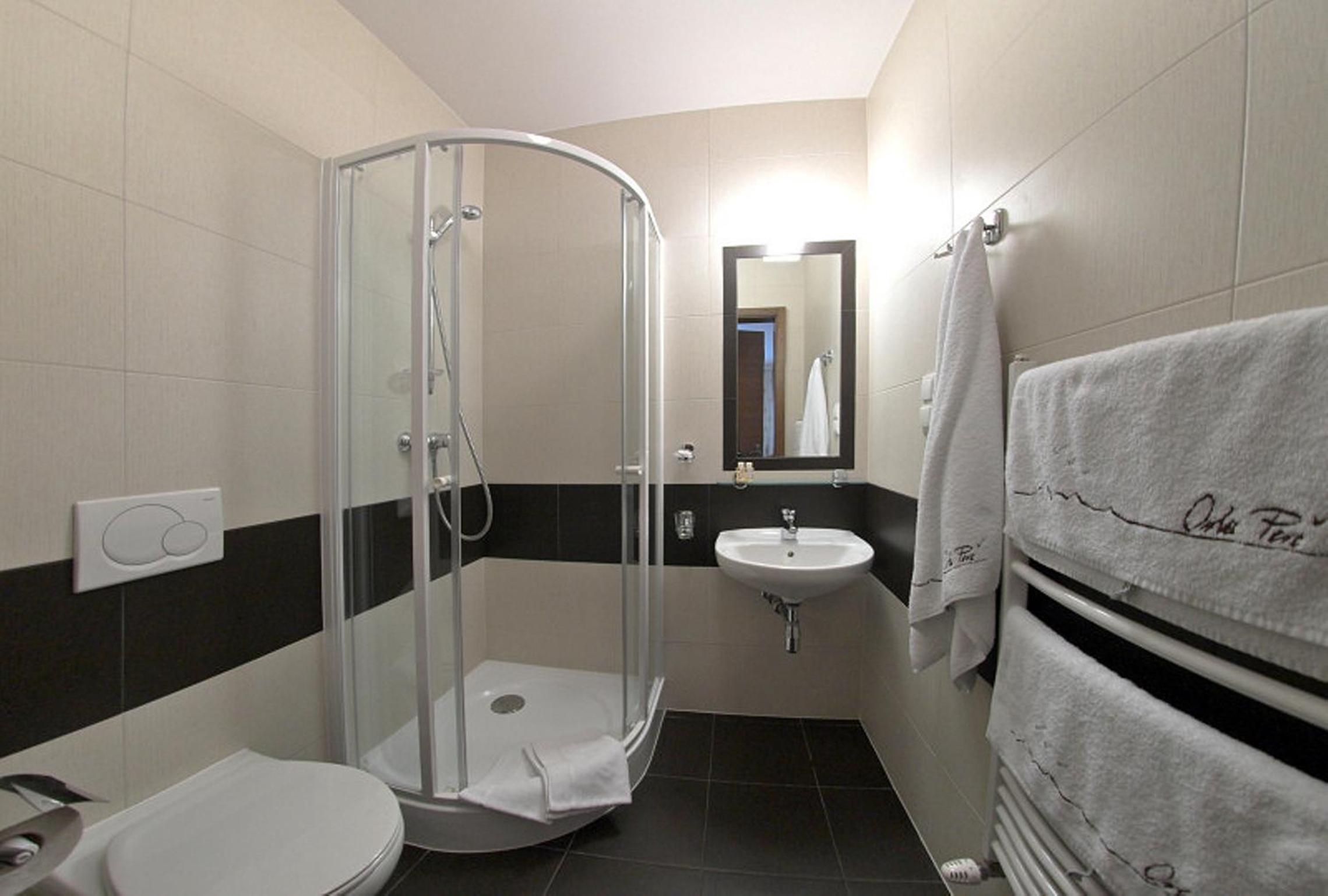 Double Room - Photo 37