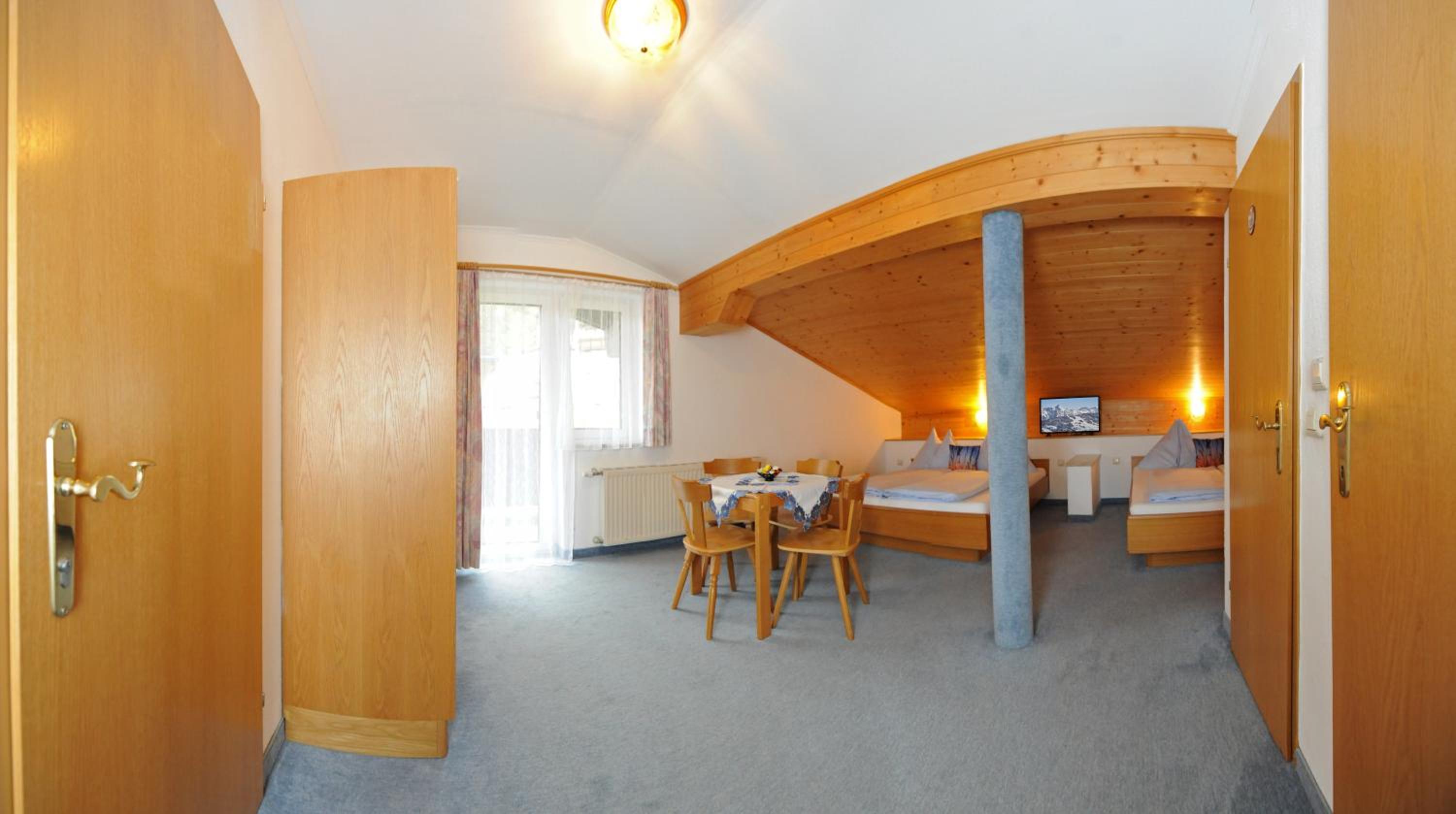 Quadruple Room photo 1