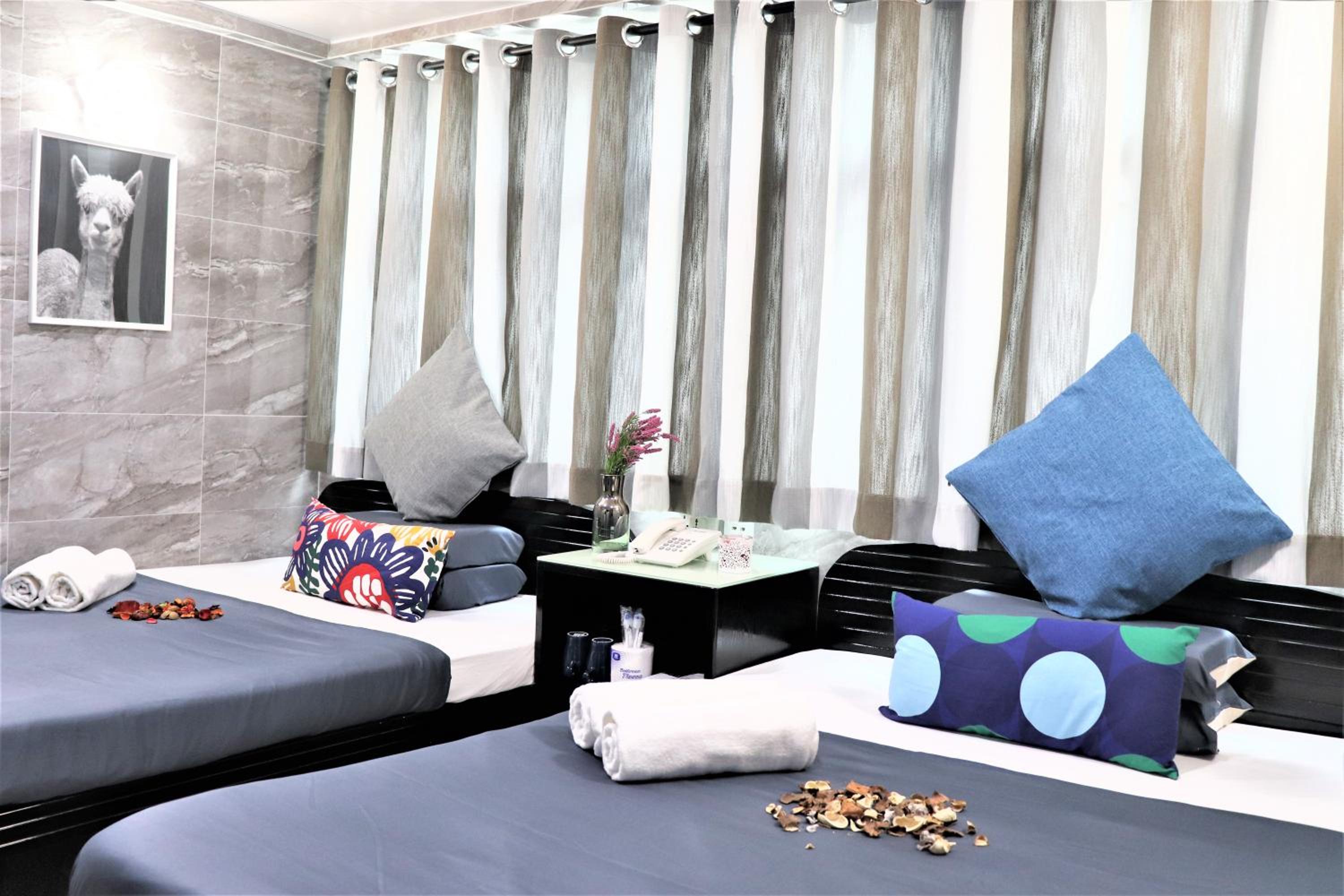 Deluxe Family Suite