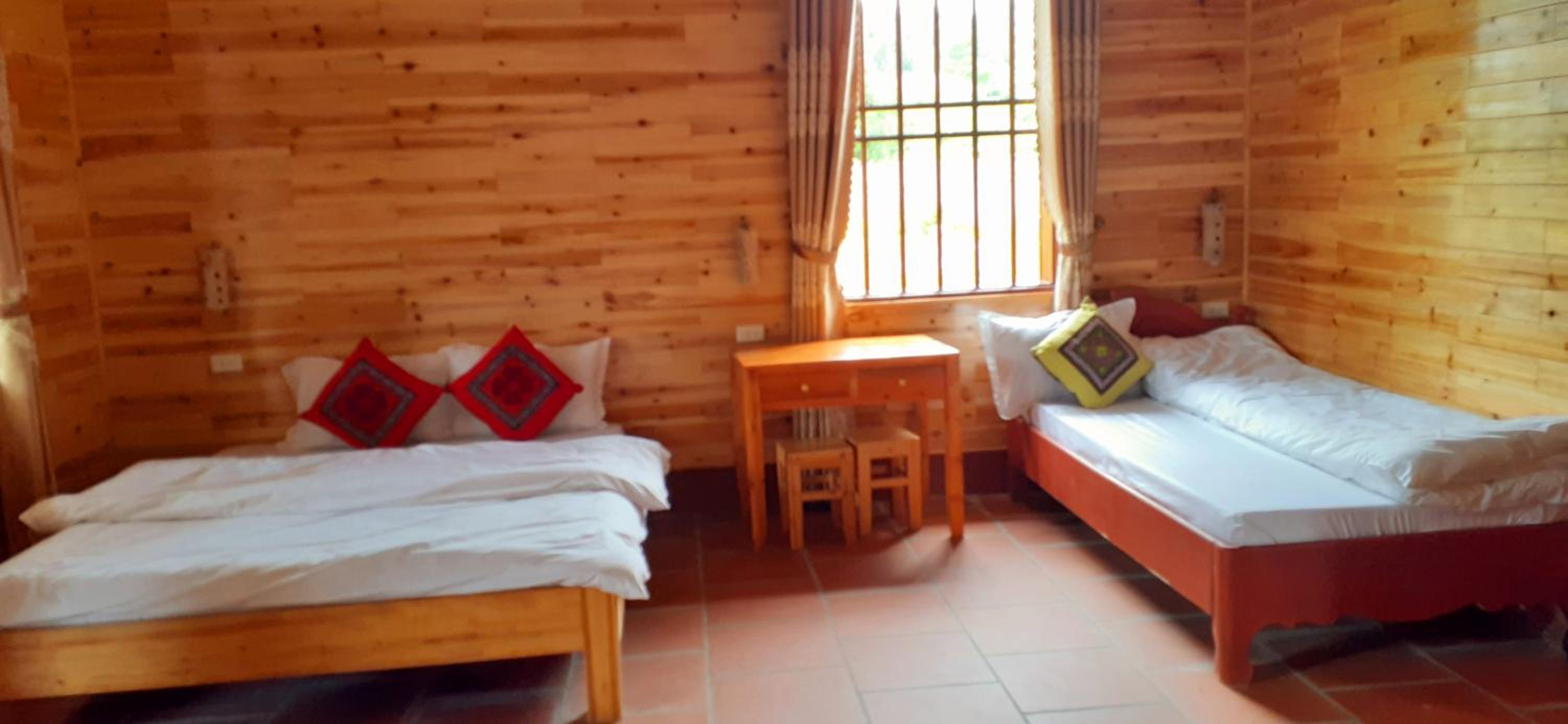 Twin Room with Private Bathroom photo 1