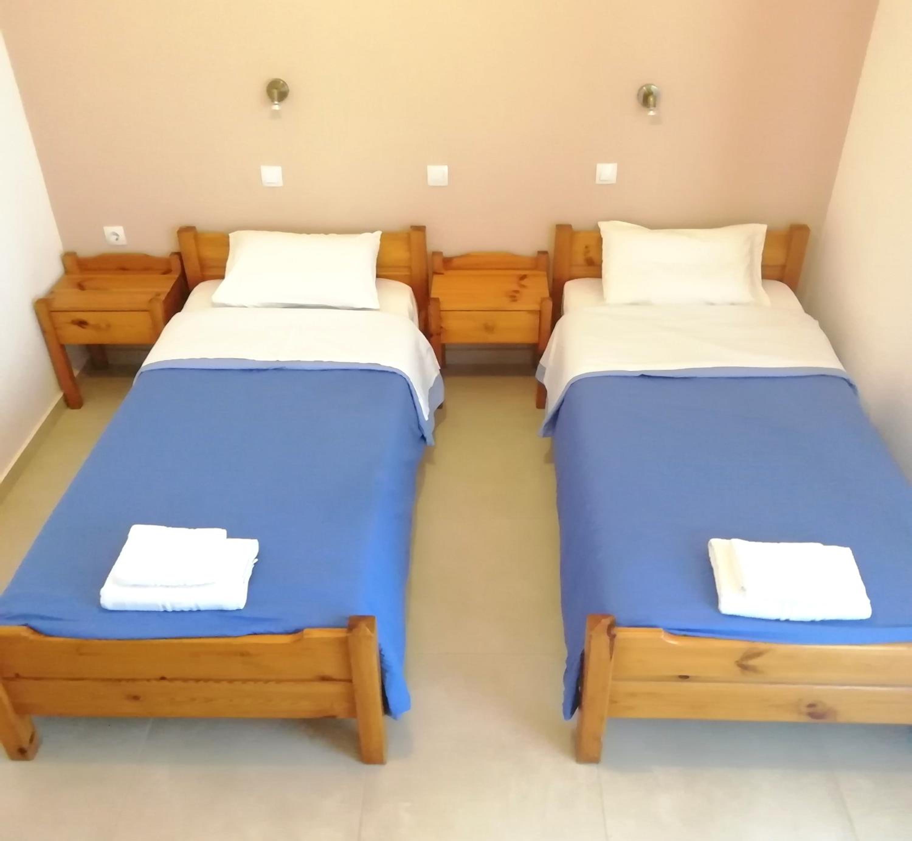 Studio (2 Adults)