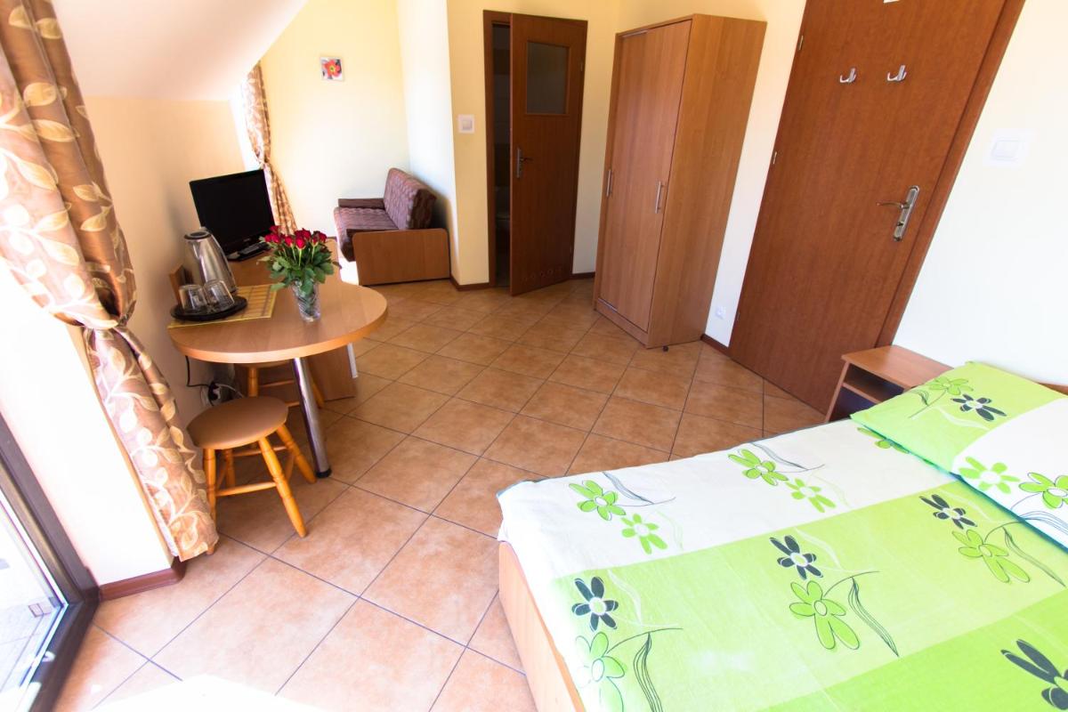 Double Room with Balcony photo 3