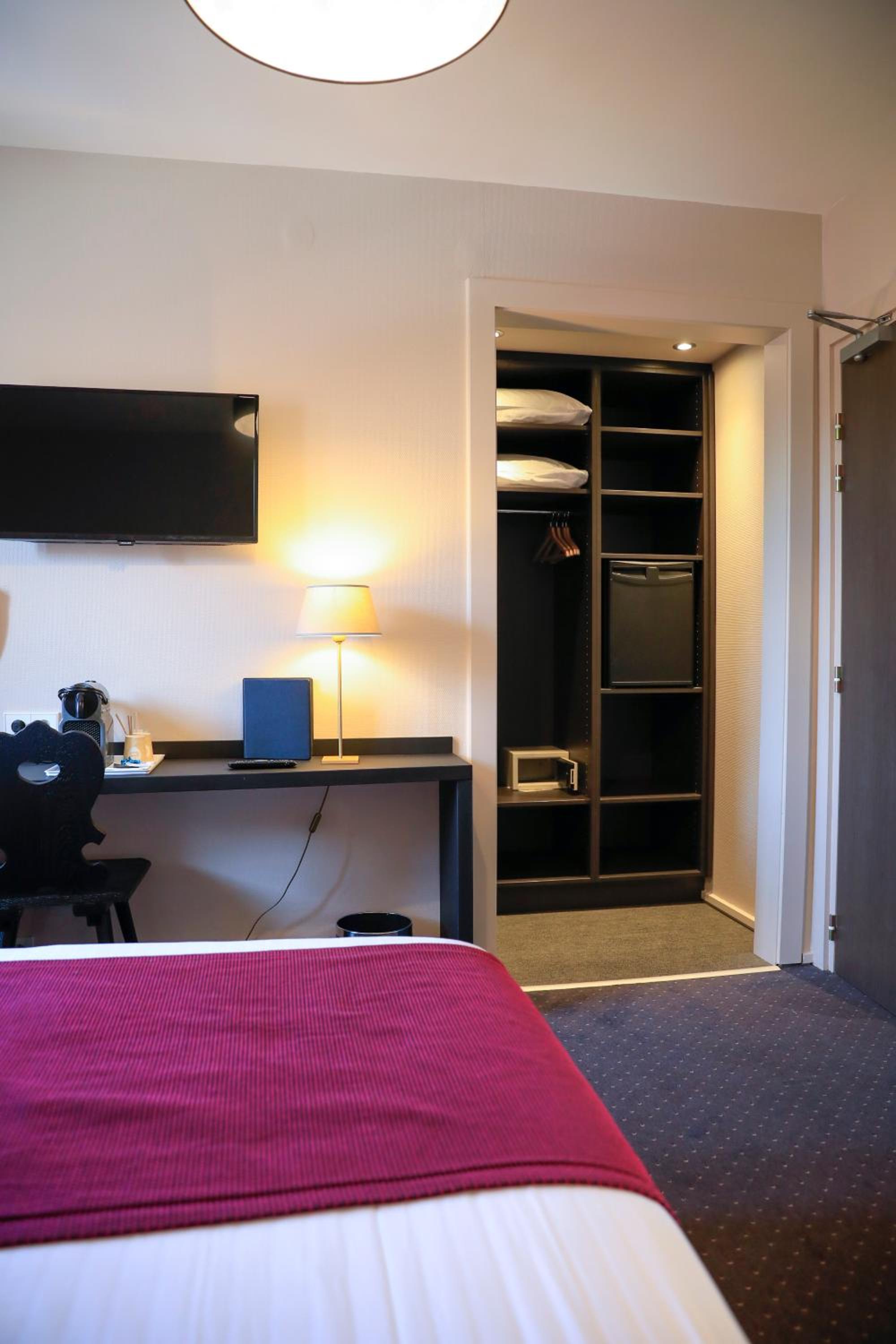 Premium Double Room photo 3