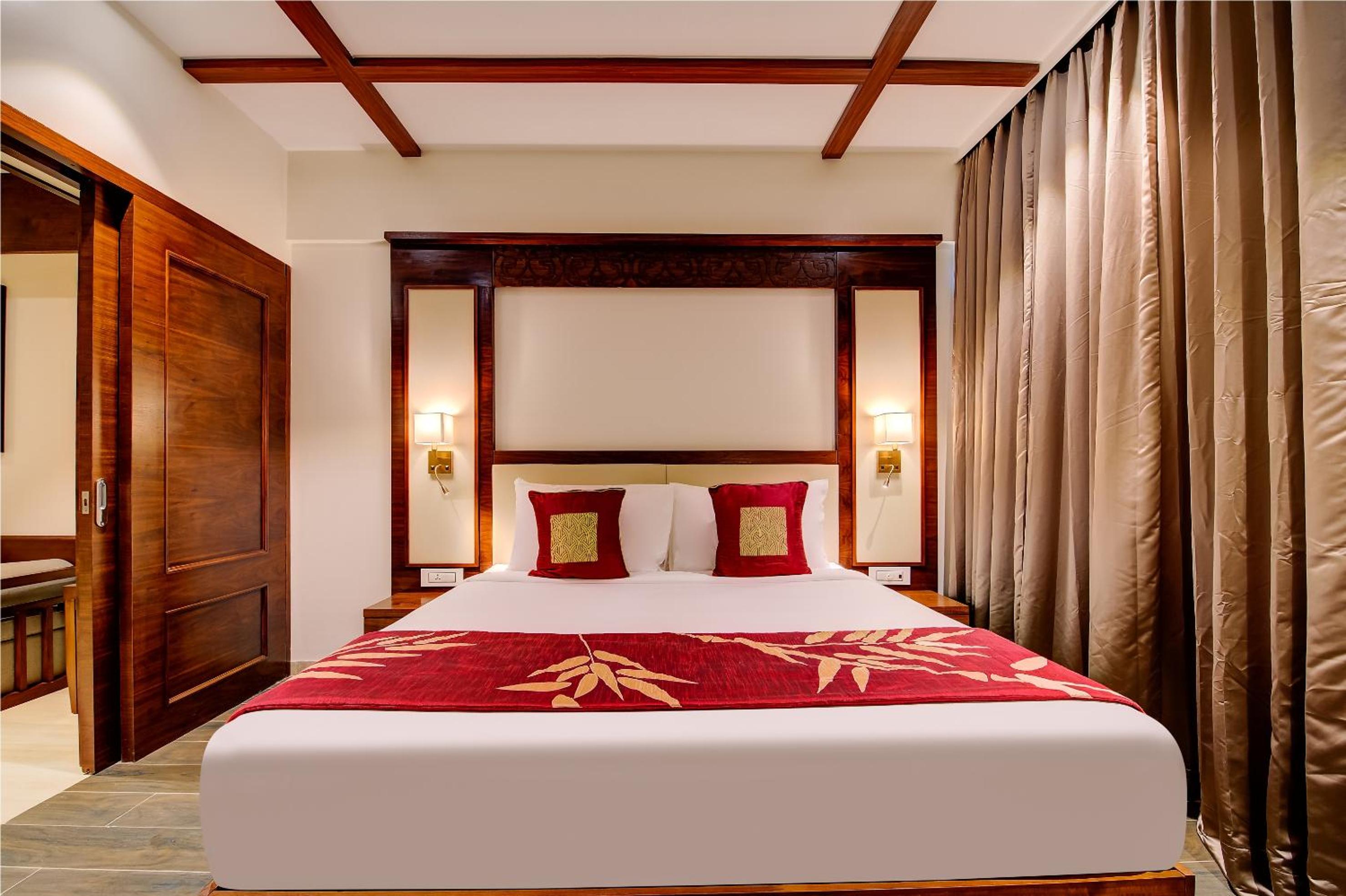 Hazel Suite, with Bathtub, Balcony and Mountain View - Photo 3